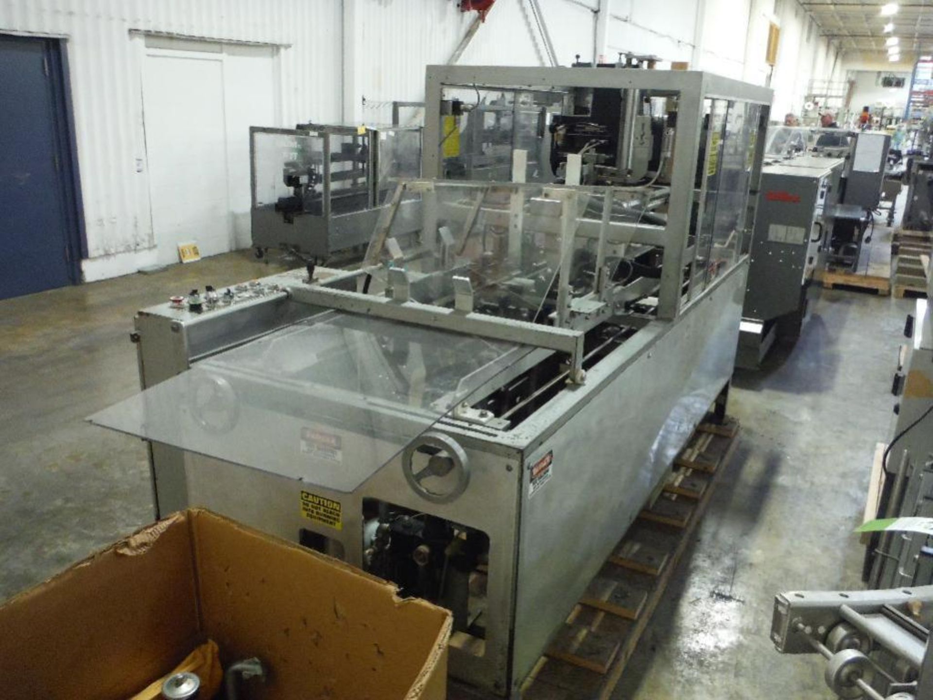 Smurfit-Stone tray former, Model TE-700-VF, SN 6099, Nordson 3500 hot melt gluer ** Rigging Fee: $25 - Image 3 of 14