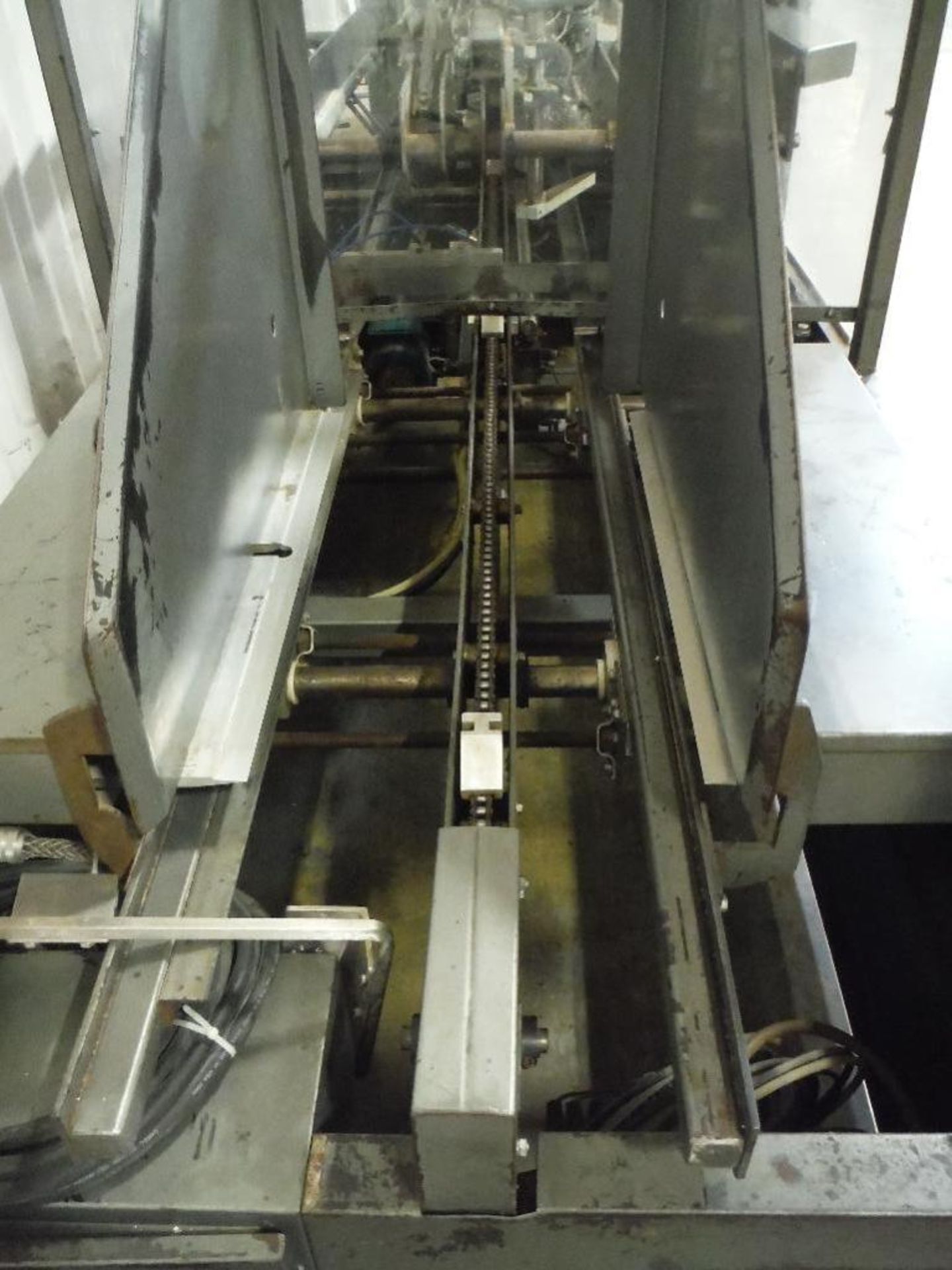 Wepackit case erector with side taper, Model 310E, SN 310E-2841, carbon steel frame ** Rigging Fee: - Image 5 of 11