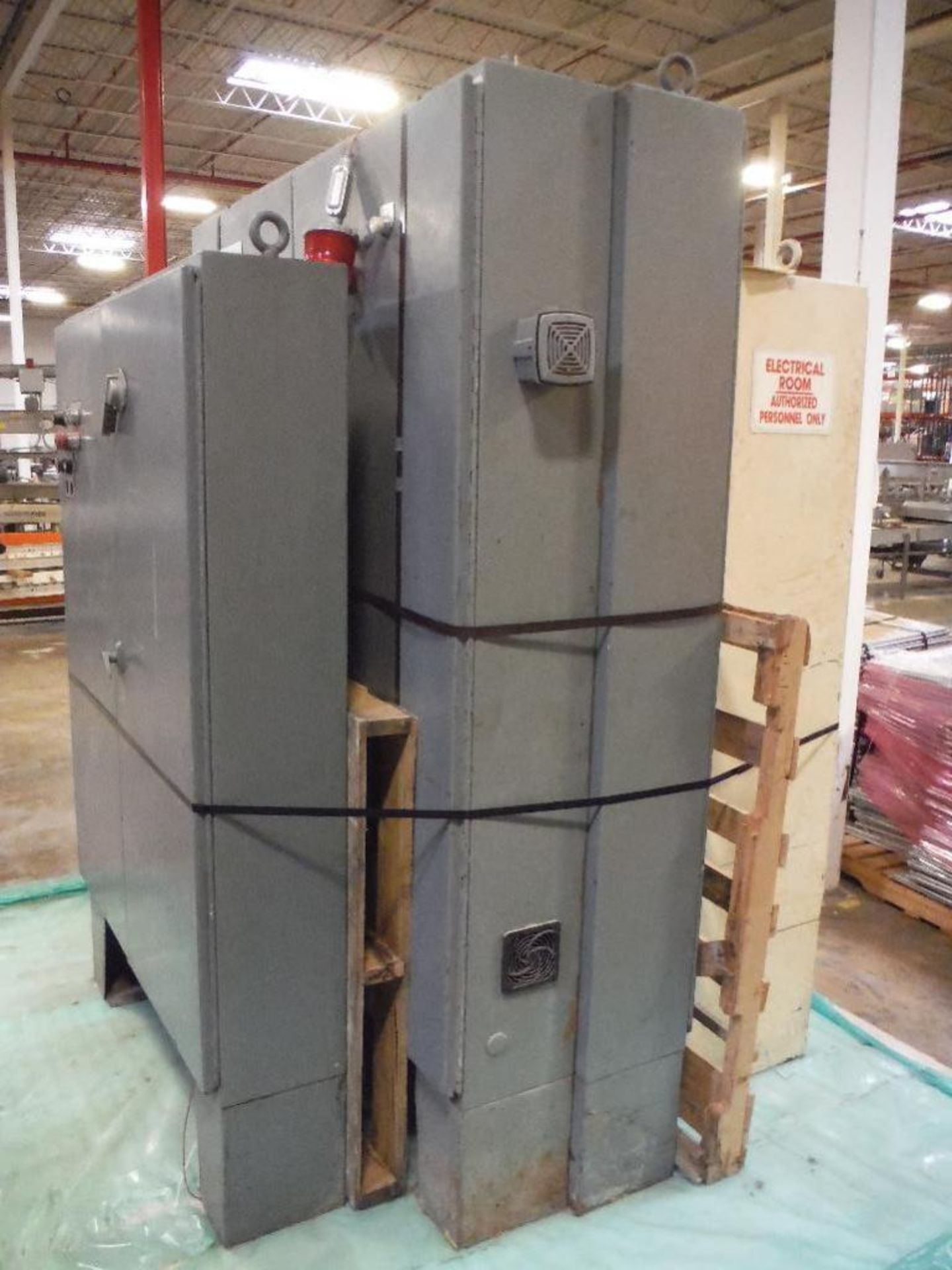 (4) mild steel control cabinets ** Rigging Fee: $175 ** - Image 6 of 13