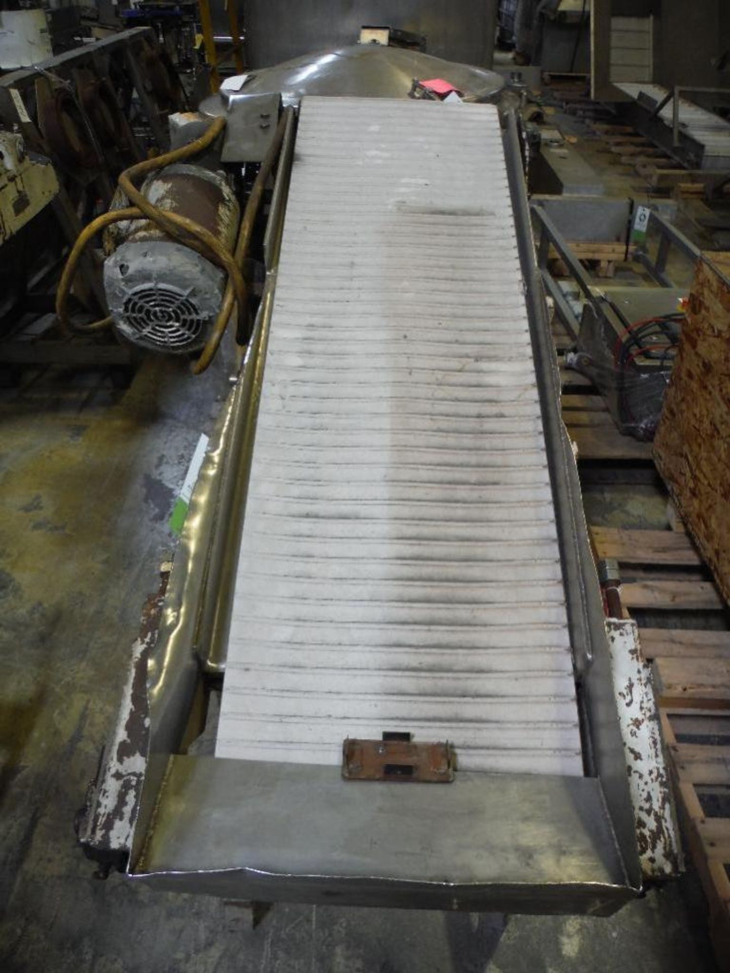Incline conveyor, 48 in. long x 14 in. wide x 34 in. infeed x 48 in. discharge, carbon steel frame, - Image 2 of 5