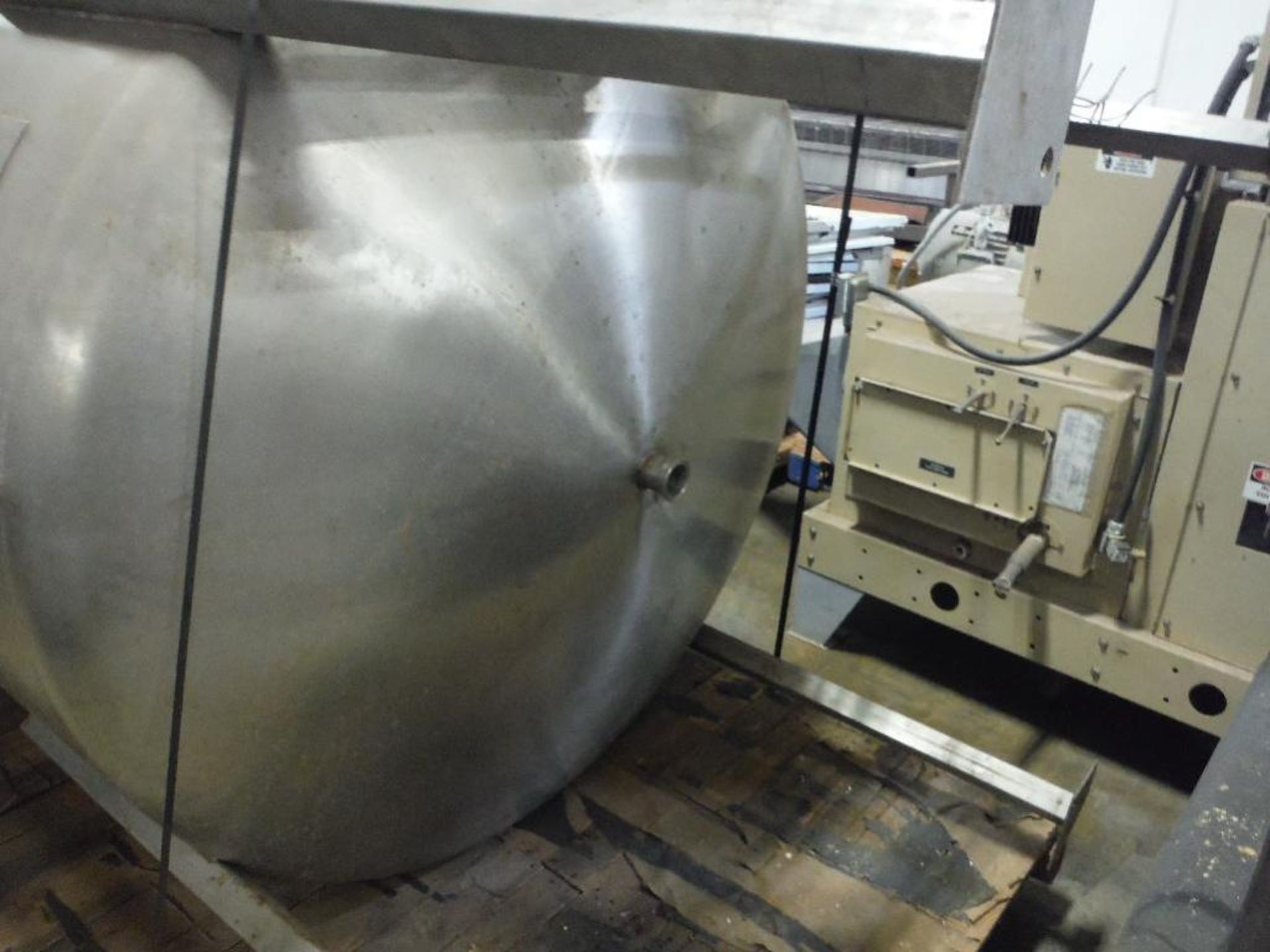 1992 Bulk mfg. SS pressure vessel, 316 SS, 15 psi, 58 in. dia x 78 in. straight side, dish top and b - Image 4 of 6