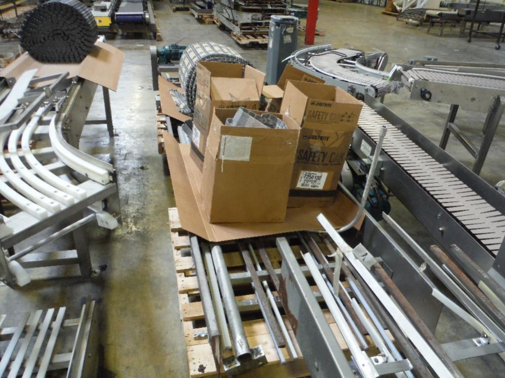 SS conveyor bed, approx. 90 ft. long, 3 rolls of 25 in. wide grey belt, 3 motors and drives, ** Rigg - Image 8 of 14