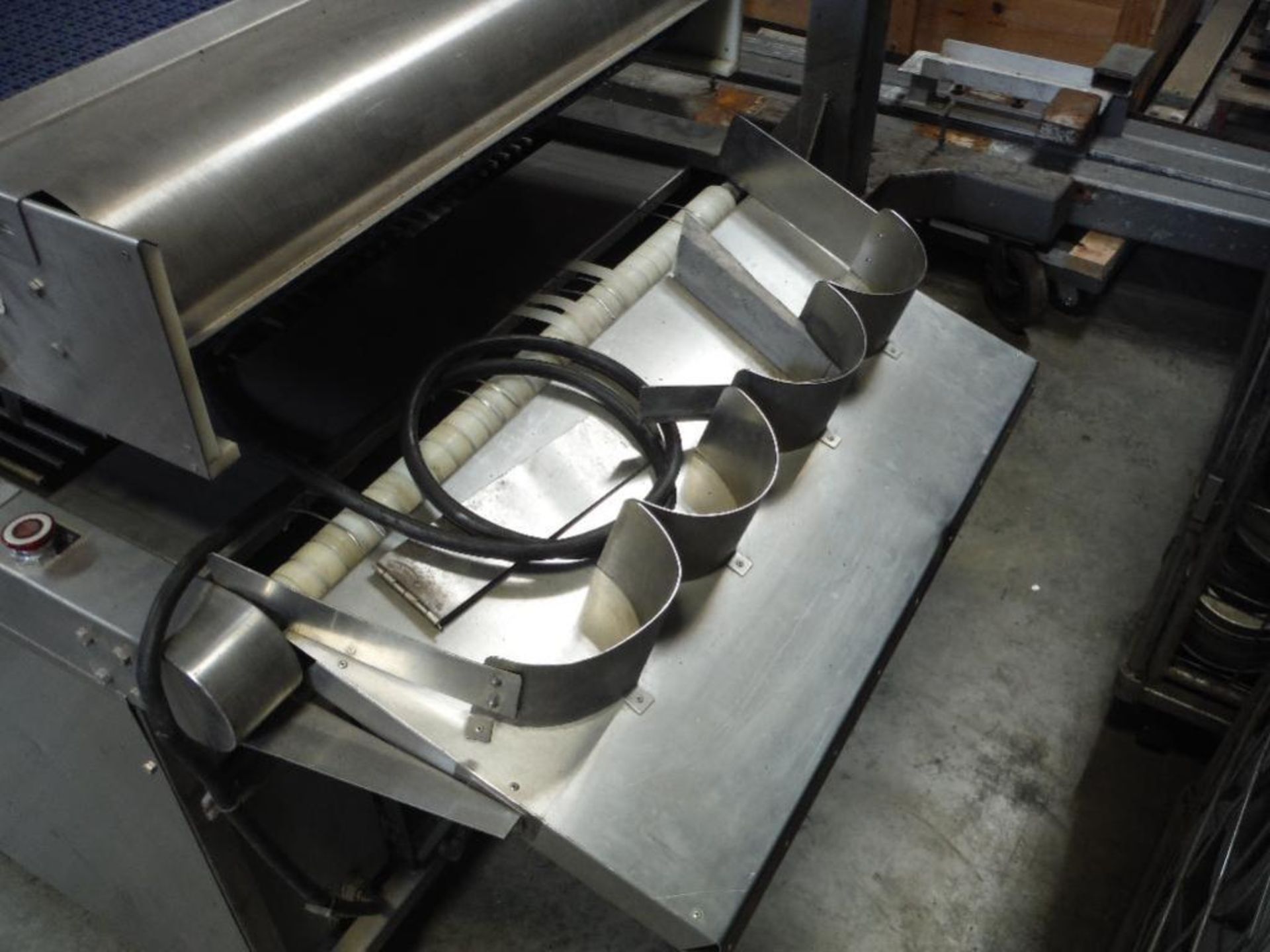 Corn tortilla line, 3 pass oven, 166 in. long x 33 in. wide, roll sheeter 30 in. wide, 4 up 6 in. di - Image 25 of 27
