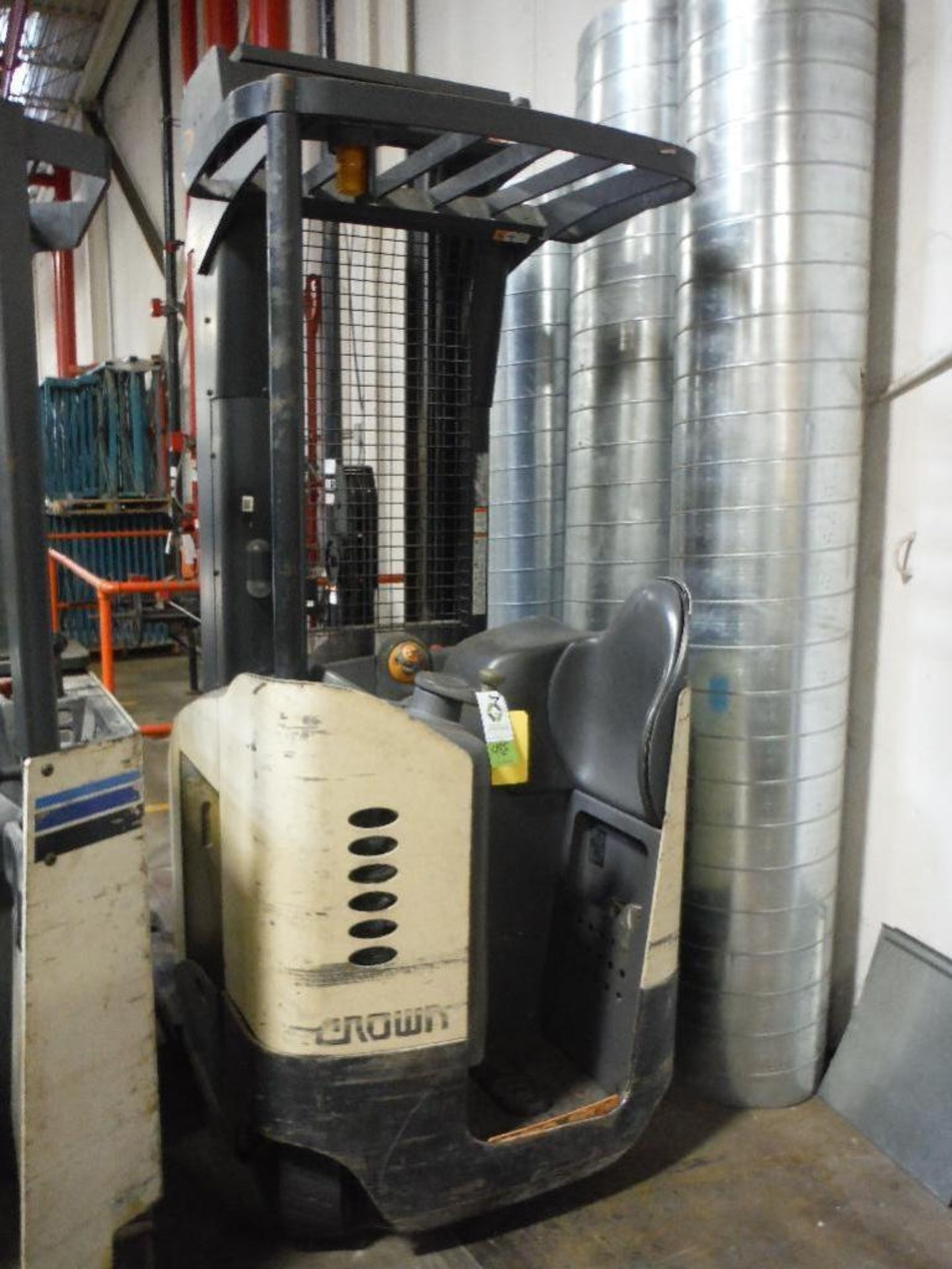 Crown 36 volt stand up fork lift, Model RD5220-30, SN 1A287137, 107 in. mast height, double mast, 42