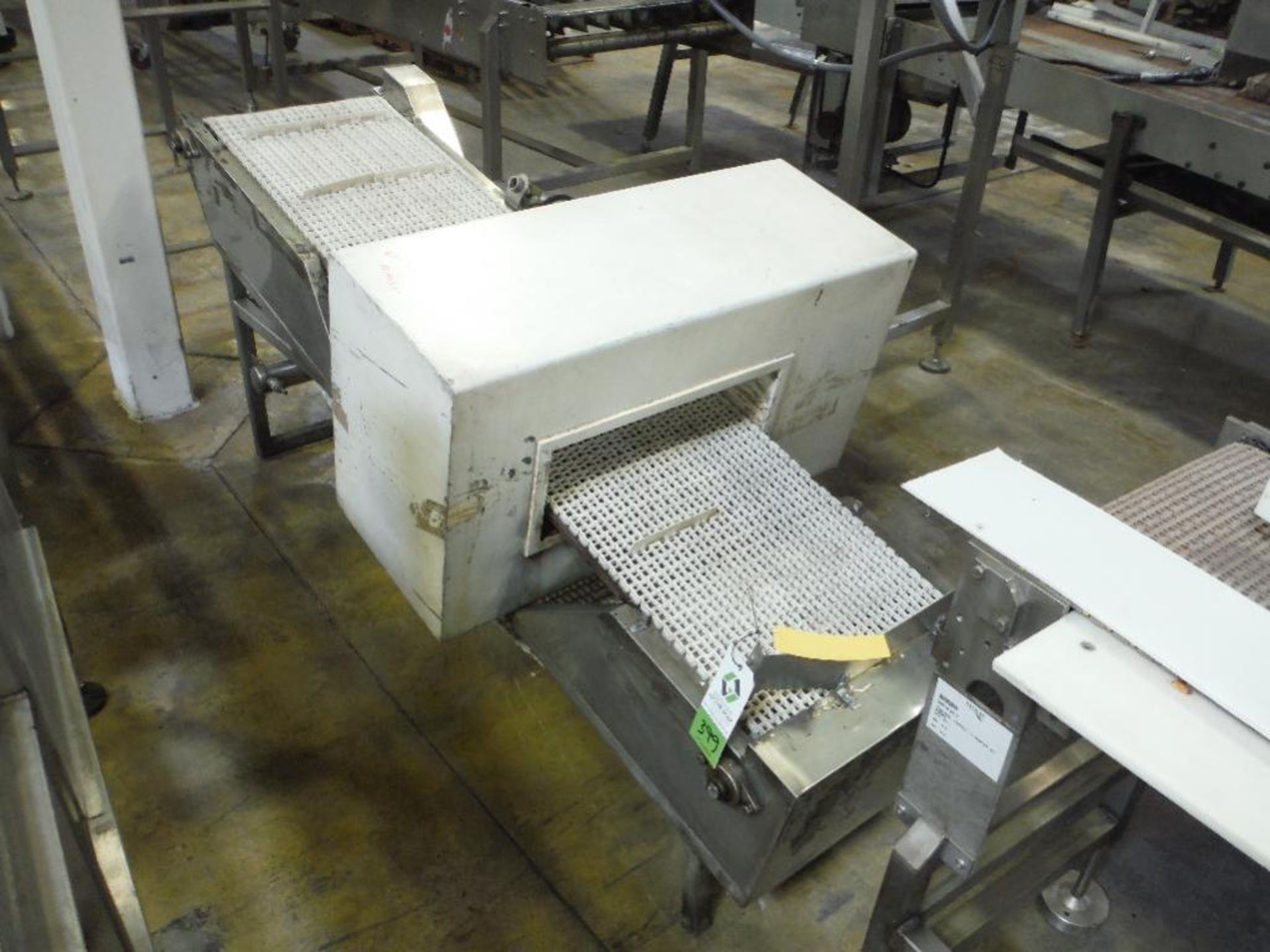 Goring Kerr metal detector, 20 in. wide x 5 in. tall aperture, conveyor 82 in. long x 18 in. wide, S