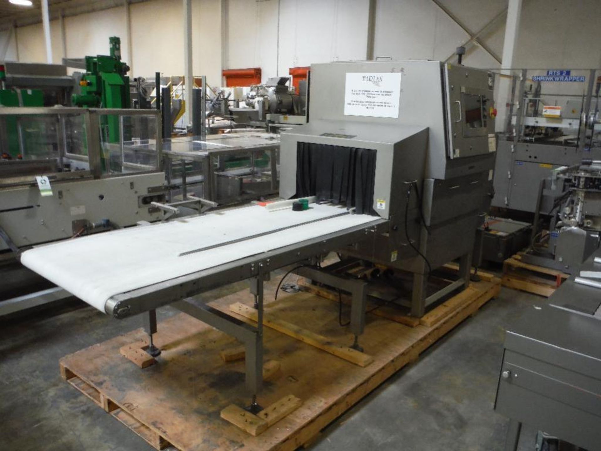 2005 Smiths x-ray machine, Model Eagle Carton, SN 100446, 25 in. wide x 16 in. tall aperture, 130 in