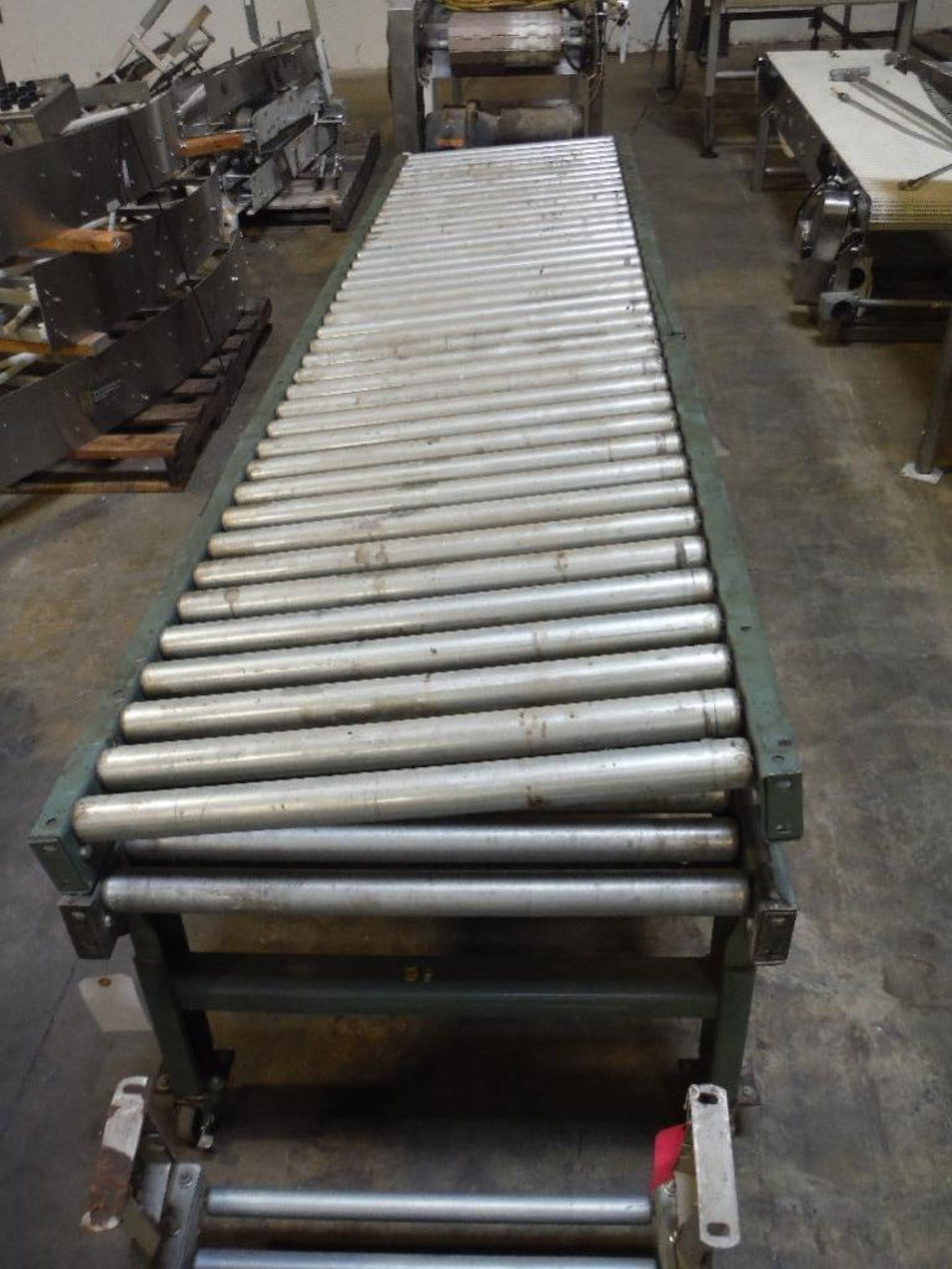 Gravity roller conveyor, 40 ft. long x 18 in. to 26 in. wide, carbon steel ** Rigging Fee: $150 ** - Image 4 of 5