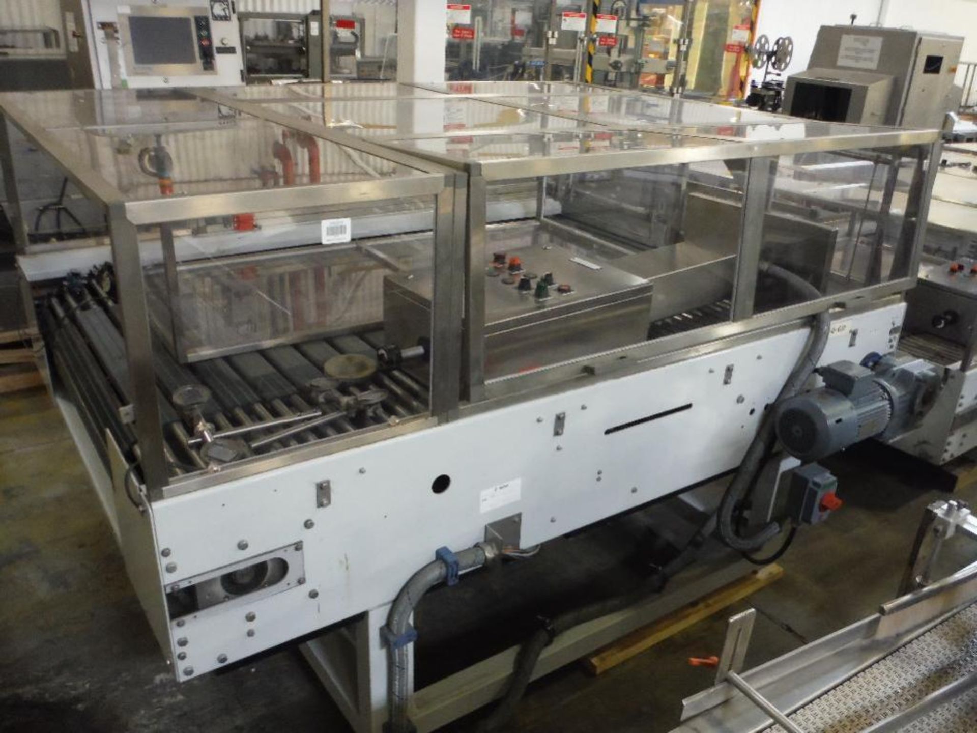 2007 Sidel combiner conveyor, Model TDC0014, SN 904835-SMMM0327, 98 in. long x 66 in. wide, with con - Image 4 of 8