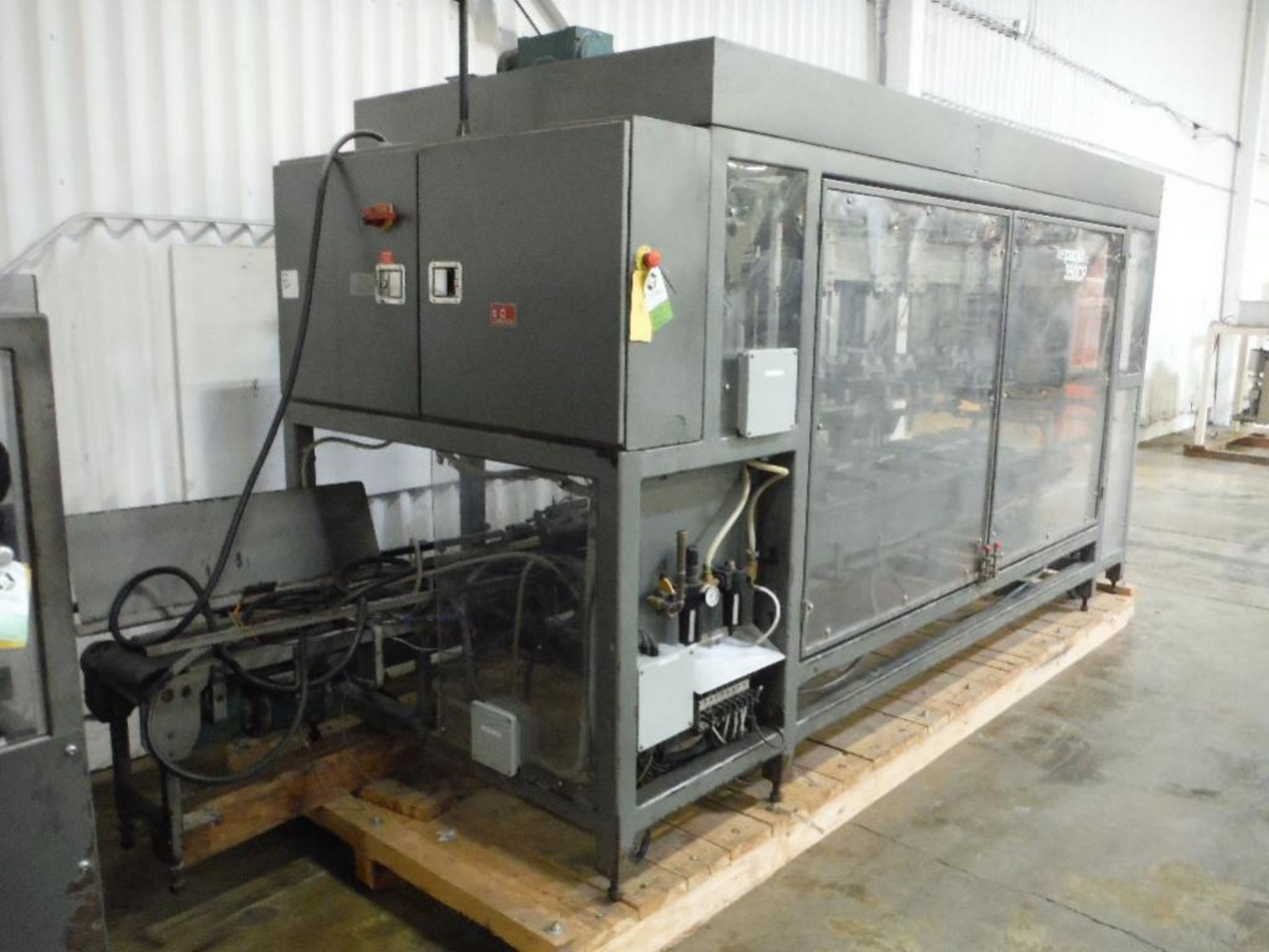 Wepackit case packer, Model 350CP, SN 350CP-2842, 6 twin heads, 19 in. wide conveyor, carbon steel f - Image 4 of 13