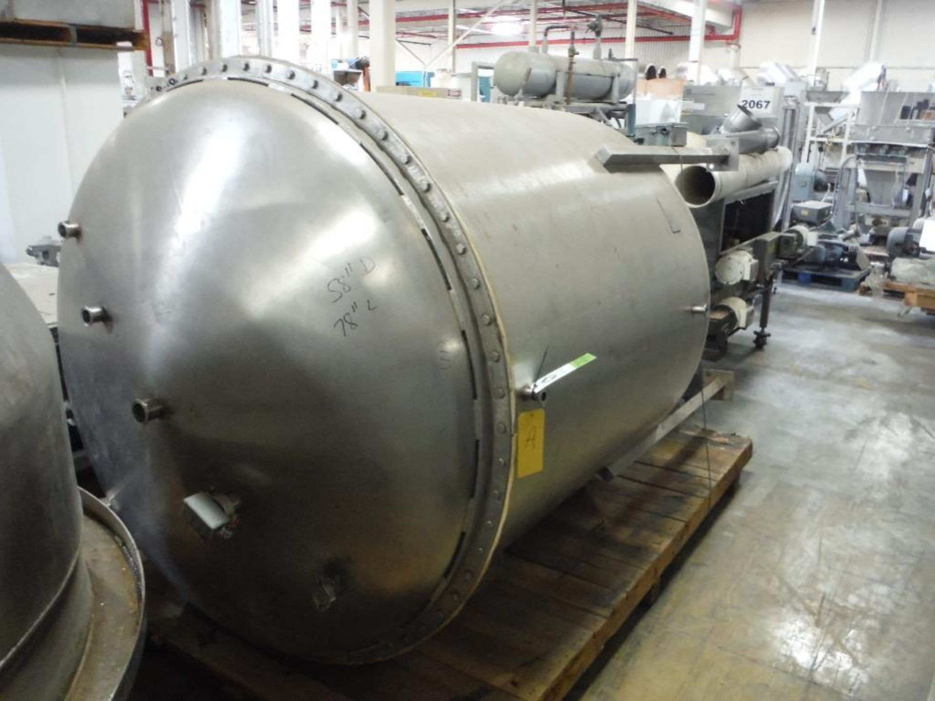 1992 Bulk mfg. SS pressure vessel, 316 SS, 15 psi, 58 in. dia x 78 in. straight side, dish top and b