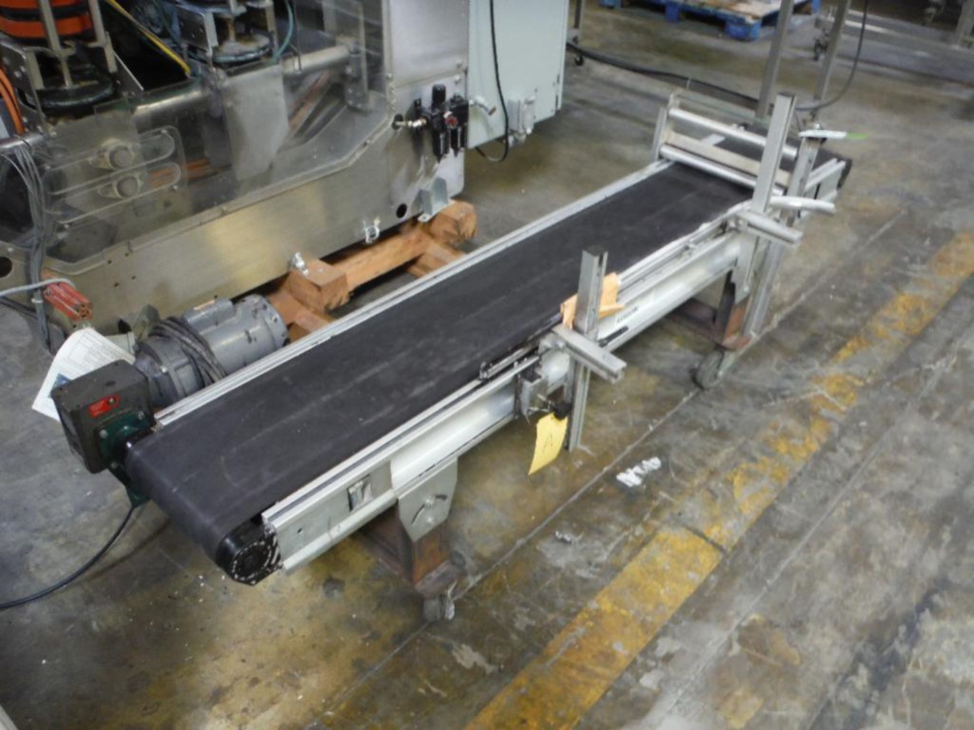Axmann aluminum conveyor, Model 4081, SN A01-1634, 84 in. long x 12 in. wide x 22 in. tall, motor an - Image 2 of 7