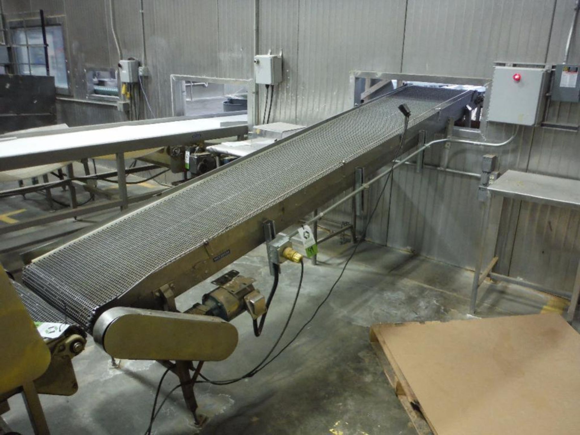 SS incline conveyor, plastic interlock belt, 138 in. long x 24 in. wide, SS washdown motor and drive - Image 5 of 6