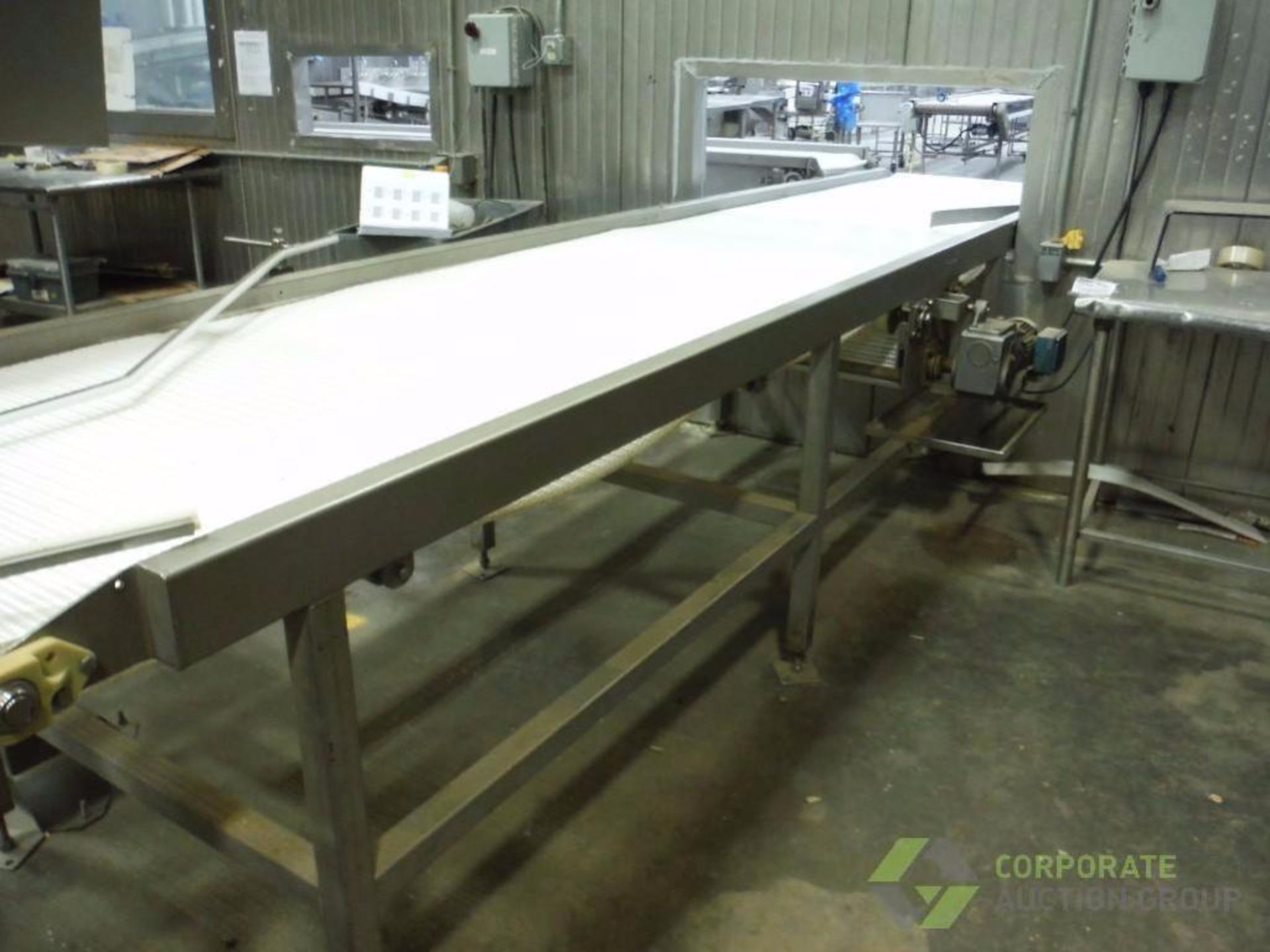 Kofab SS conveyor, white plastic interlock belt, 16 ft. long x 36 in. wide, Model SD-92-5, motor and - Image 6 of 11