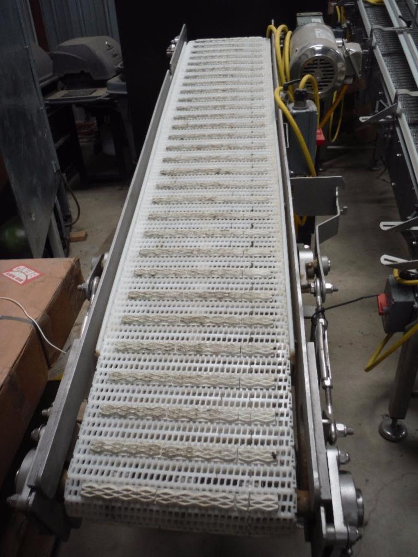 D and F SS Incline conveyor, Model DFM500, 72 in. long x 12 in. wide x 36 in. low end and 52 in. hig - Image 2 of 5