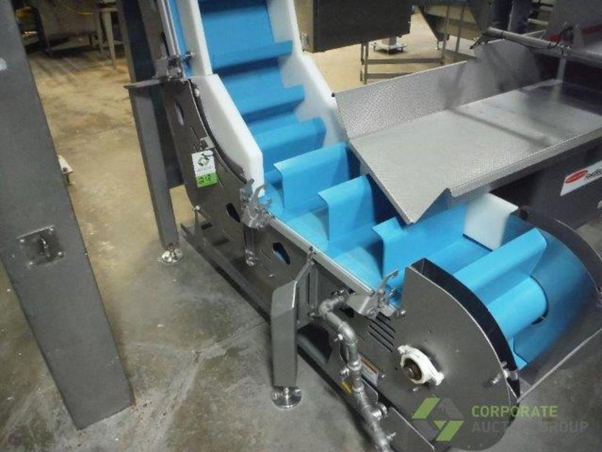 Heat and Control SS incline Z conveyor, Model CV-BT-UR TLA 30899380, SN 1016, sanitary cleated belt - Image 6 of 12