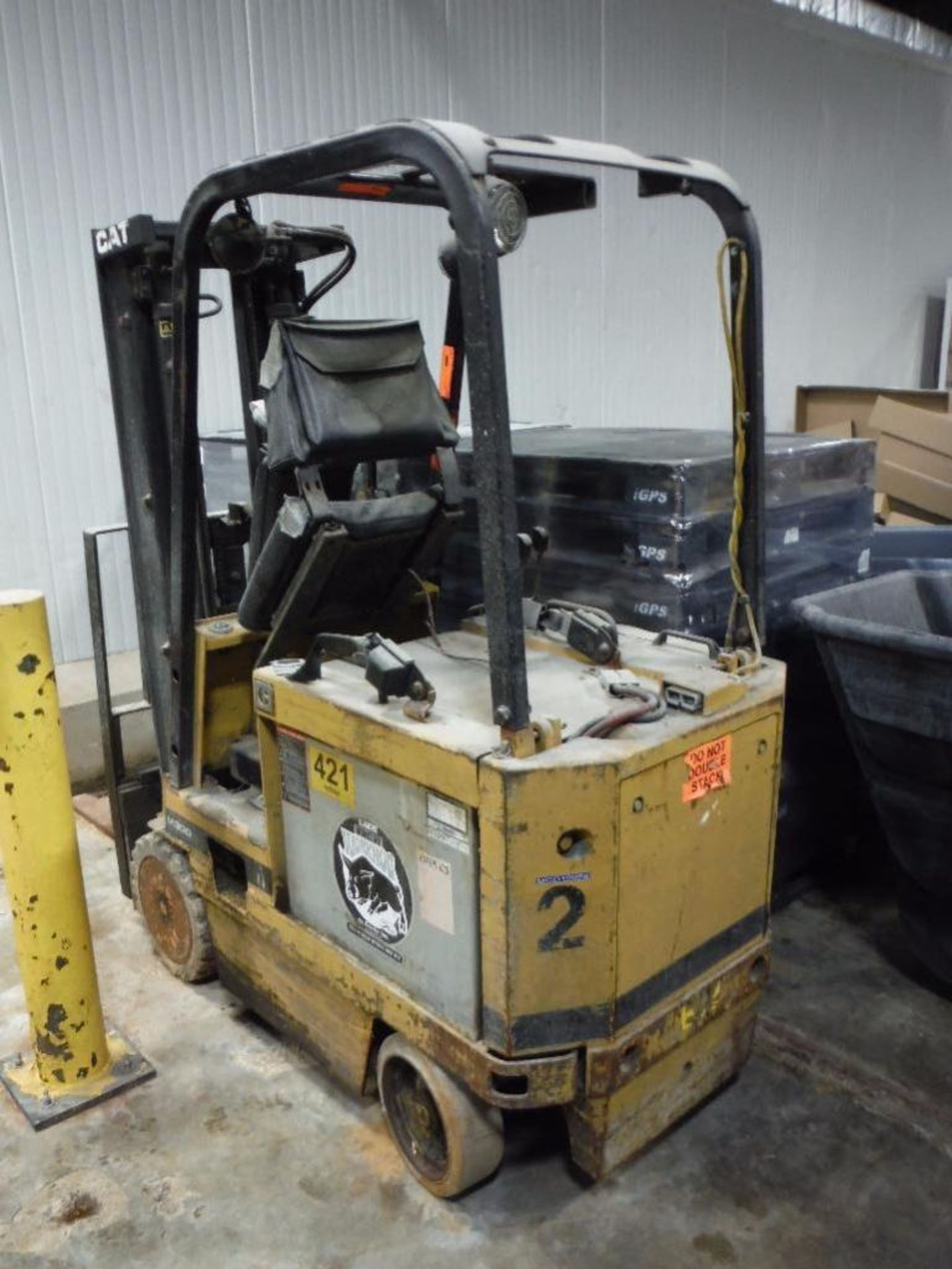 Caterpillar forklift, Model 30D, 36V, 3000 lb max capacity, Machine ID 970151, 5965 hours, needs new - Image 11 of 11