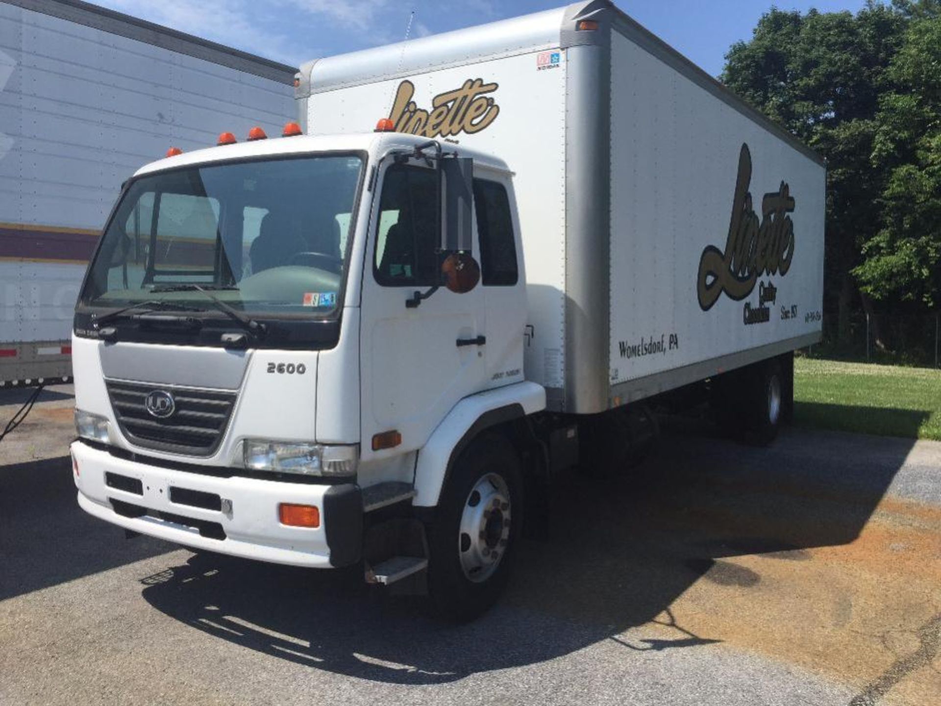 2004 UD single axle van truck, Nissan diesel engine, 6 speed manual transmission, 24 ft. Morgan dry