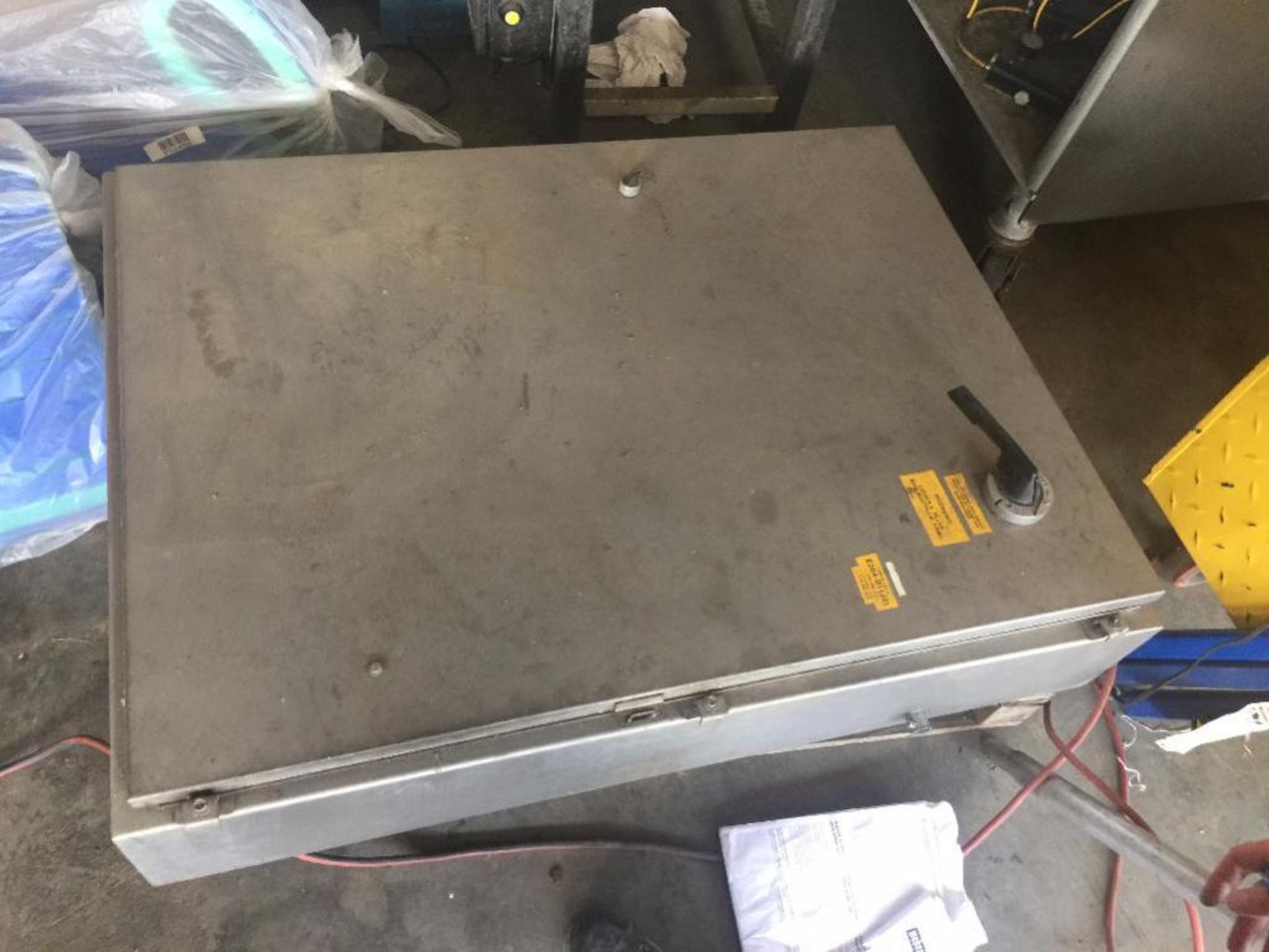 SS capper feeder control panel, AB powerflex 70 vfd, 7.5 hp ** Rigging Fee: $ 150 ** (Located in: Co