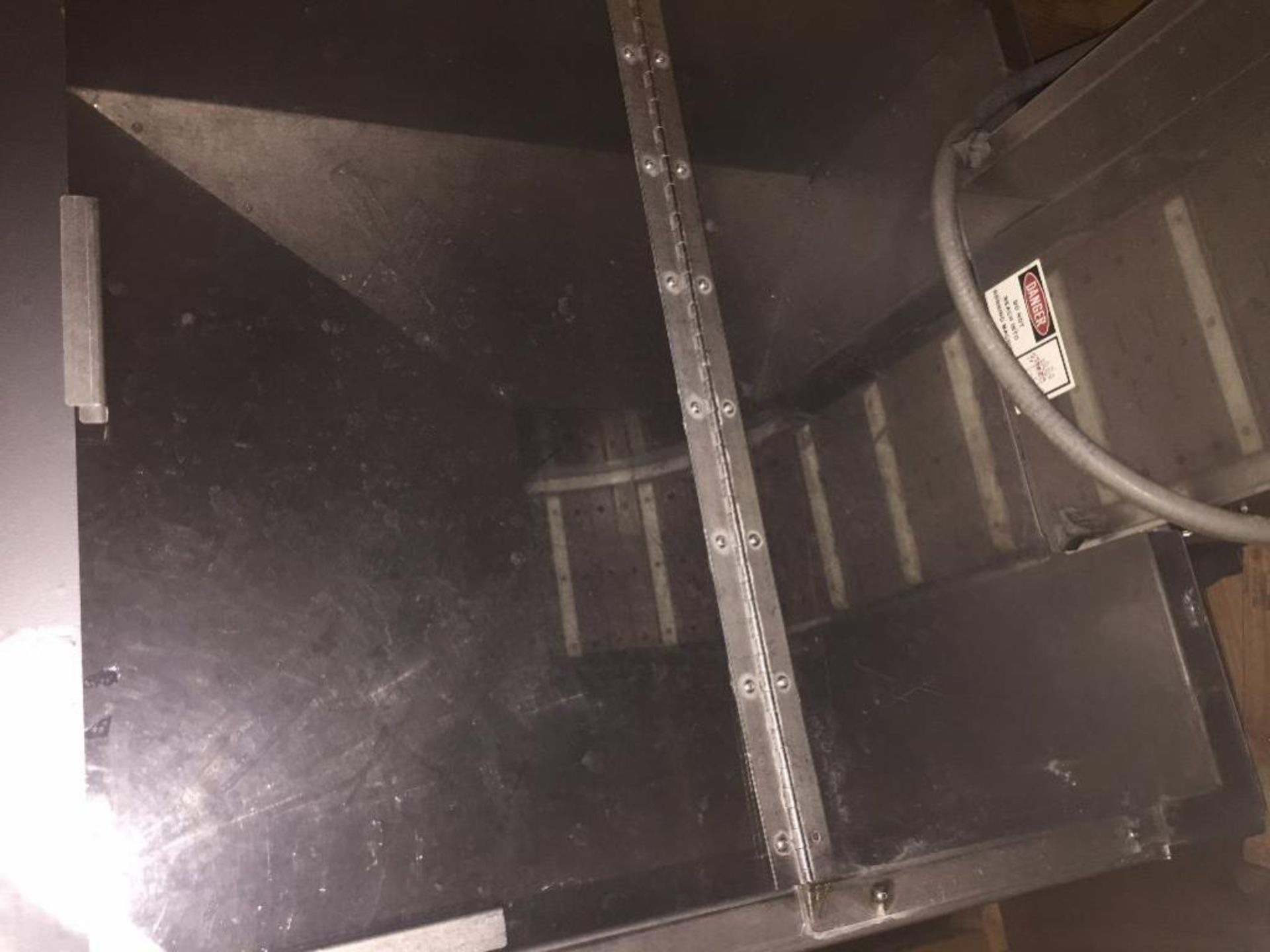 Pack-west cap hopper/feeder/elevator ** Rigging Fee: $ 300 ** (Located in: College Park, GA) - Image 2 of 4