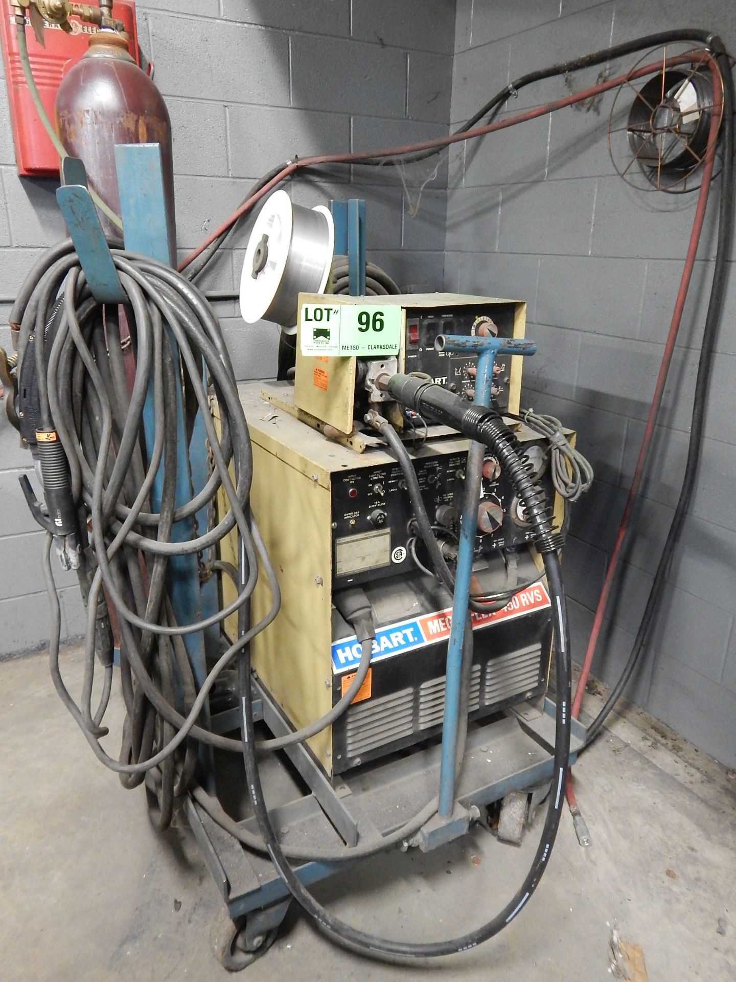 HOBART MEGAFLEX 450RVS PORTABLE MIG WELDER WITH WIRE FEEDER CABLES AND GUN, S/N 89US09379 (ARGON