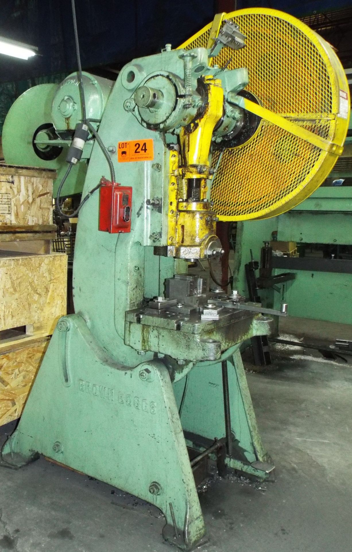 BROWN BOGGS 14LW OBI PUNCH PRESS WITH 30 TON CAPACITY, 2.5" STROKE, 2.5" RAM ADJUSTMENT, 105 SPM,