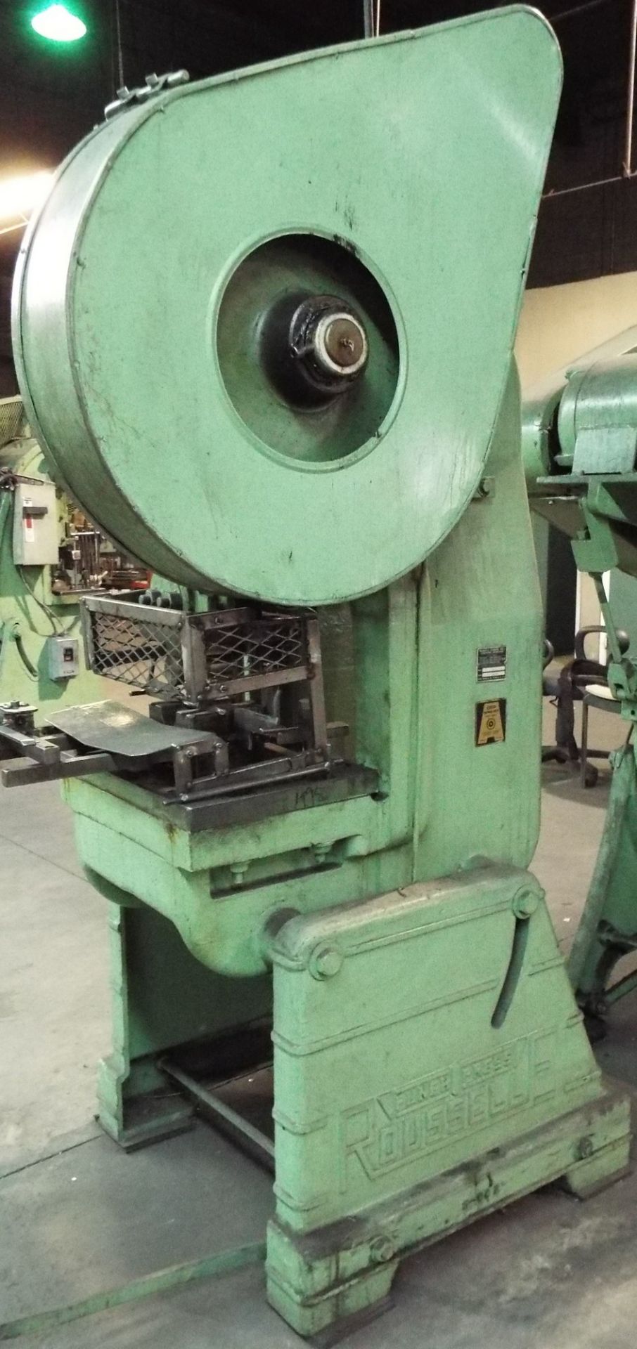 ROUSSELLE #3 OBI PUNCH PRESS WITH 25 TON CAPACITY, 2" STROKE, 2" RAM ADJUSTMENT, 135 SPM S/N: - Bild 2 aus 3