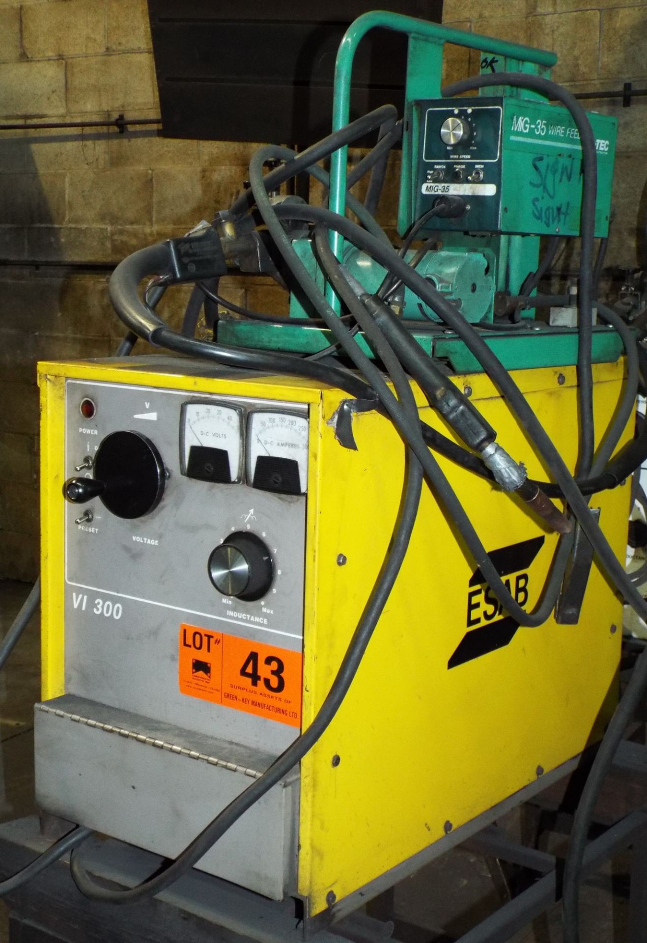 ESAB VI-300 MIG WELDER WITH L-TEC MIG-35 WIRE FEED, CABLES & GUN S/N: MD-1607017 (CI)