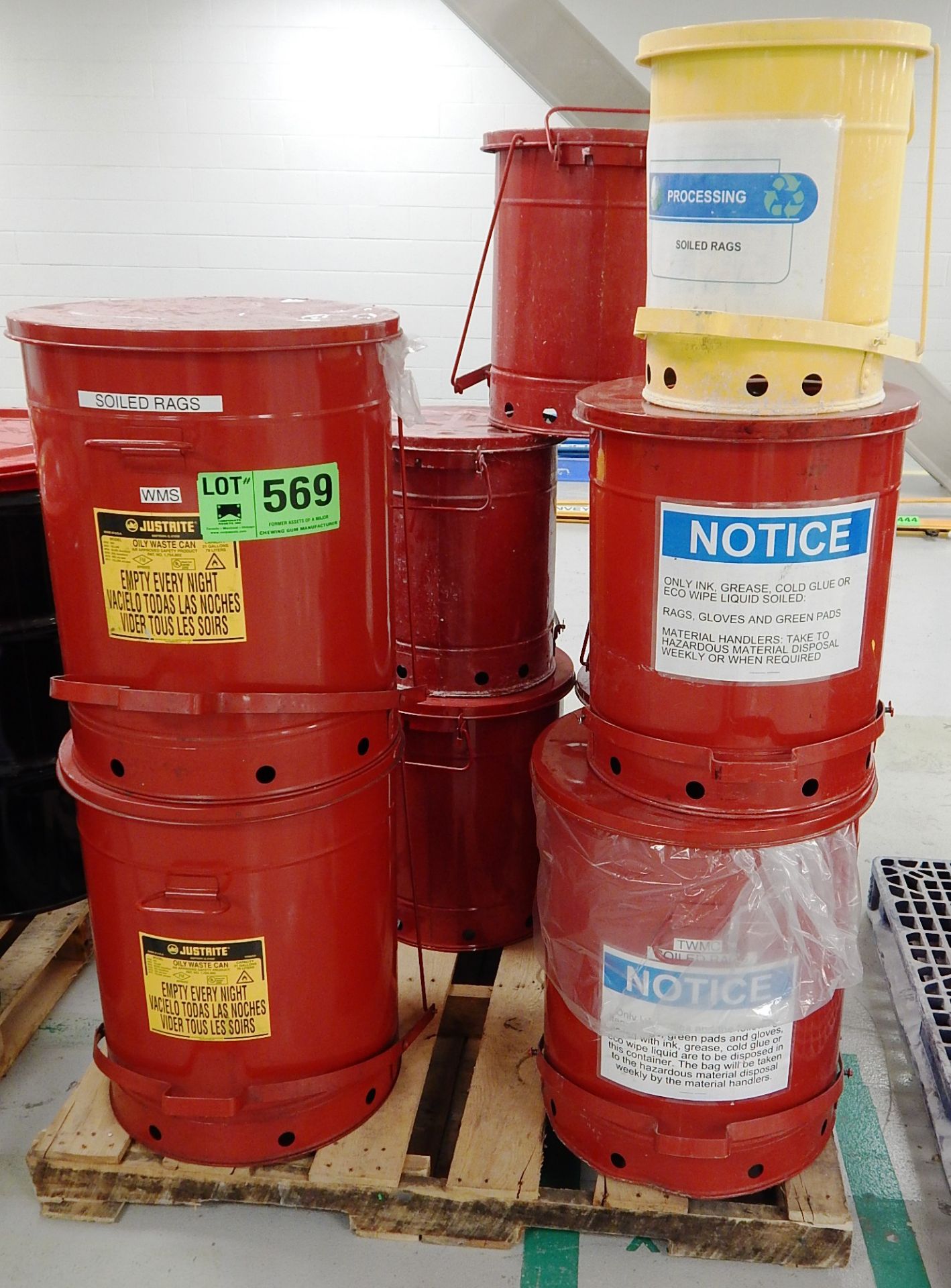 LOT/ JUSTRITE OIL DISPOSAL WASTE CANS