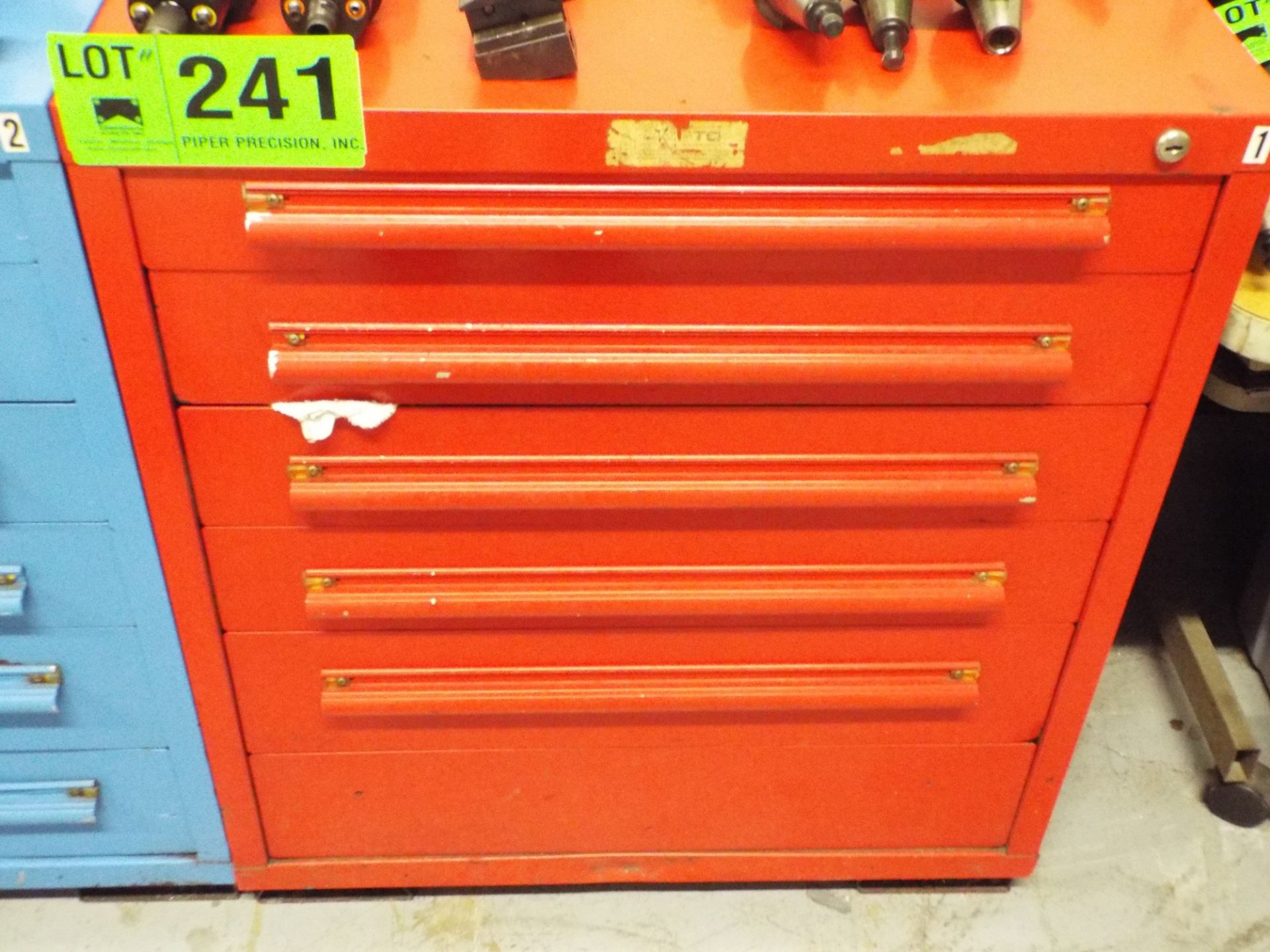 LOT/ 5 DRAWER LISTA-TYPE TOOL CABINET WITH CONTENTS (DELAYED DELIVERY)