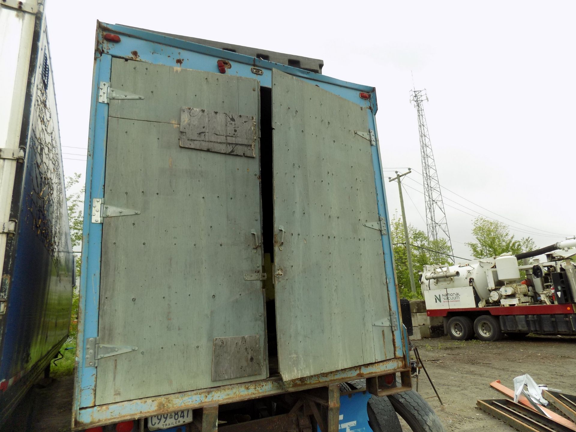 FRUEHAUF 45' TANDEM AXLE VAN SEMI-TRAILER, S/N VIN: N/A (ONTARIO LICENSE PLATE C99847) - Image 5 of 6