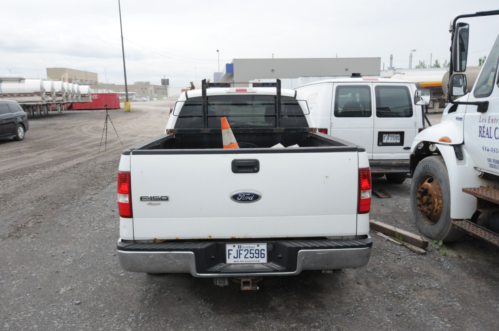 FORD (2005) F150 XLT EXTENDED CAB PICKUP TRUCK WITH 5.4 LITER V8 GAS ENGINE, RWD, AUTO, - Image 5 of 10