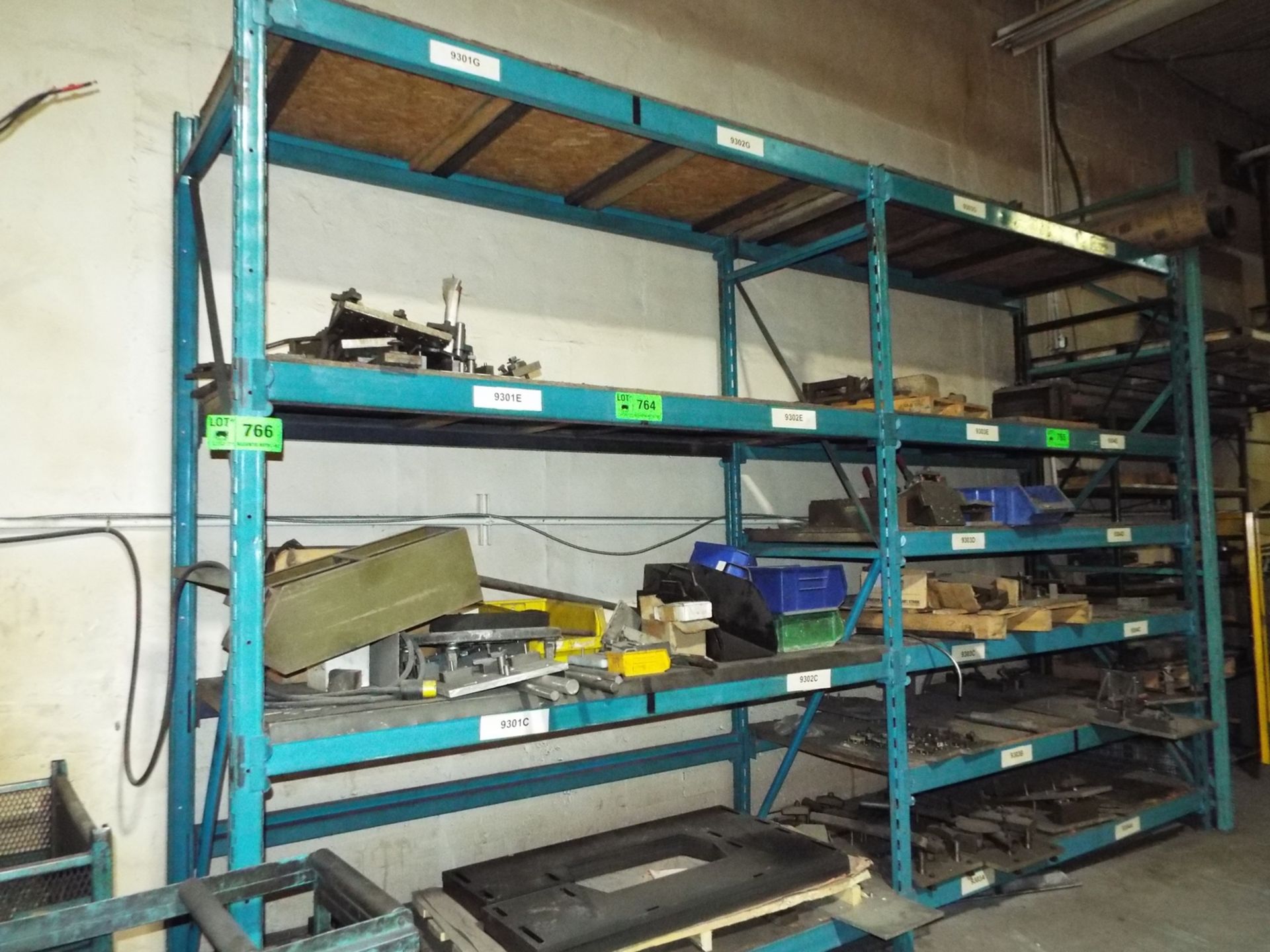 SECTIONS OF MEDIUM DUTY PALLET RACKING (NO CONTENTS) (DELAYED DELIVERY) (CI)