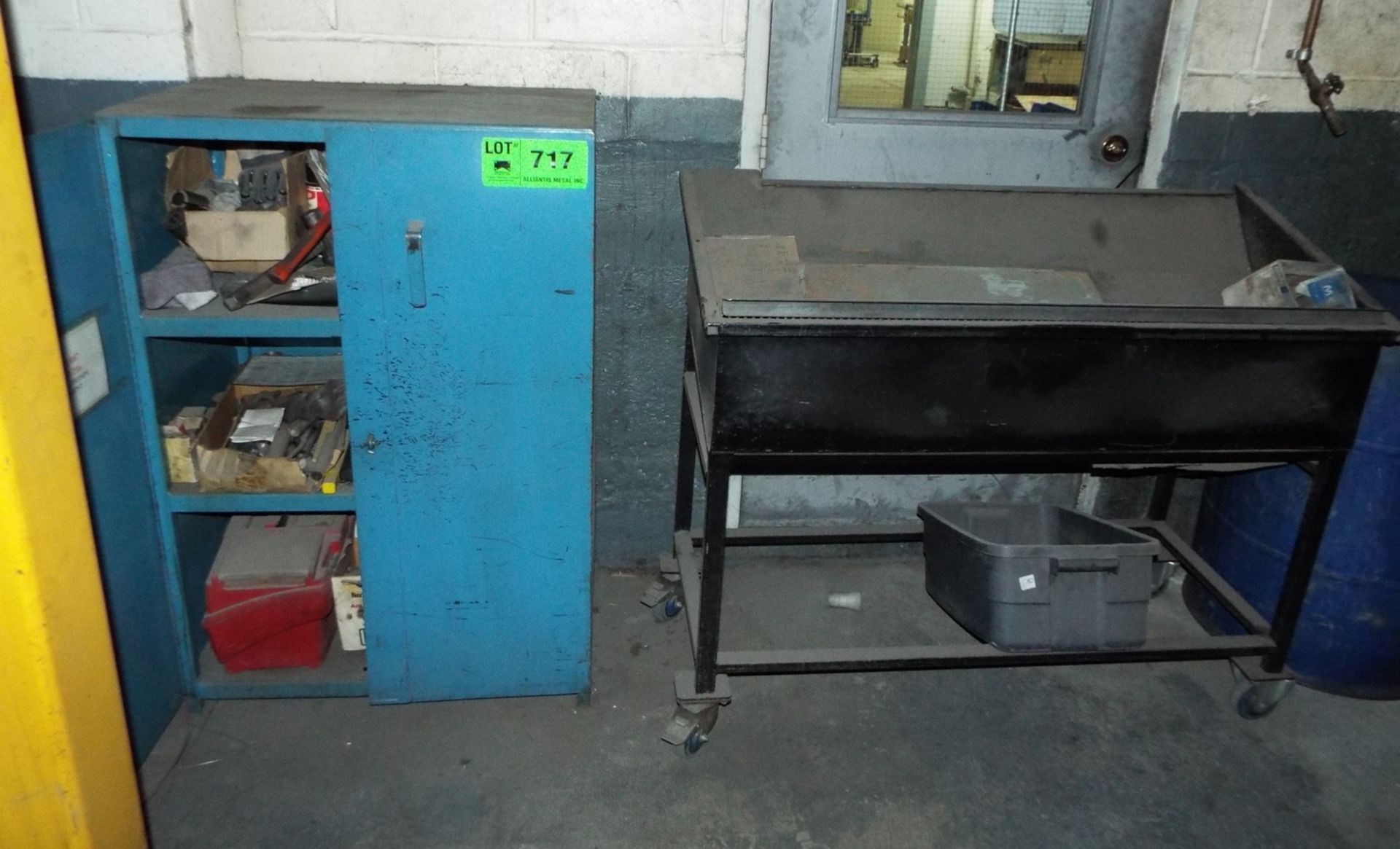 LOT/ STEEL SHOP CABINET WITH CONTENTS AND STEEL TROUGH