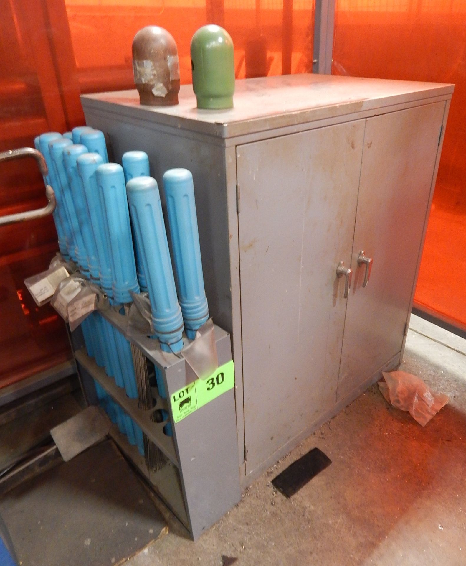 LOT/ CABINET WITH WELDING SUPPLIES