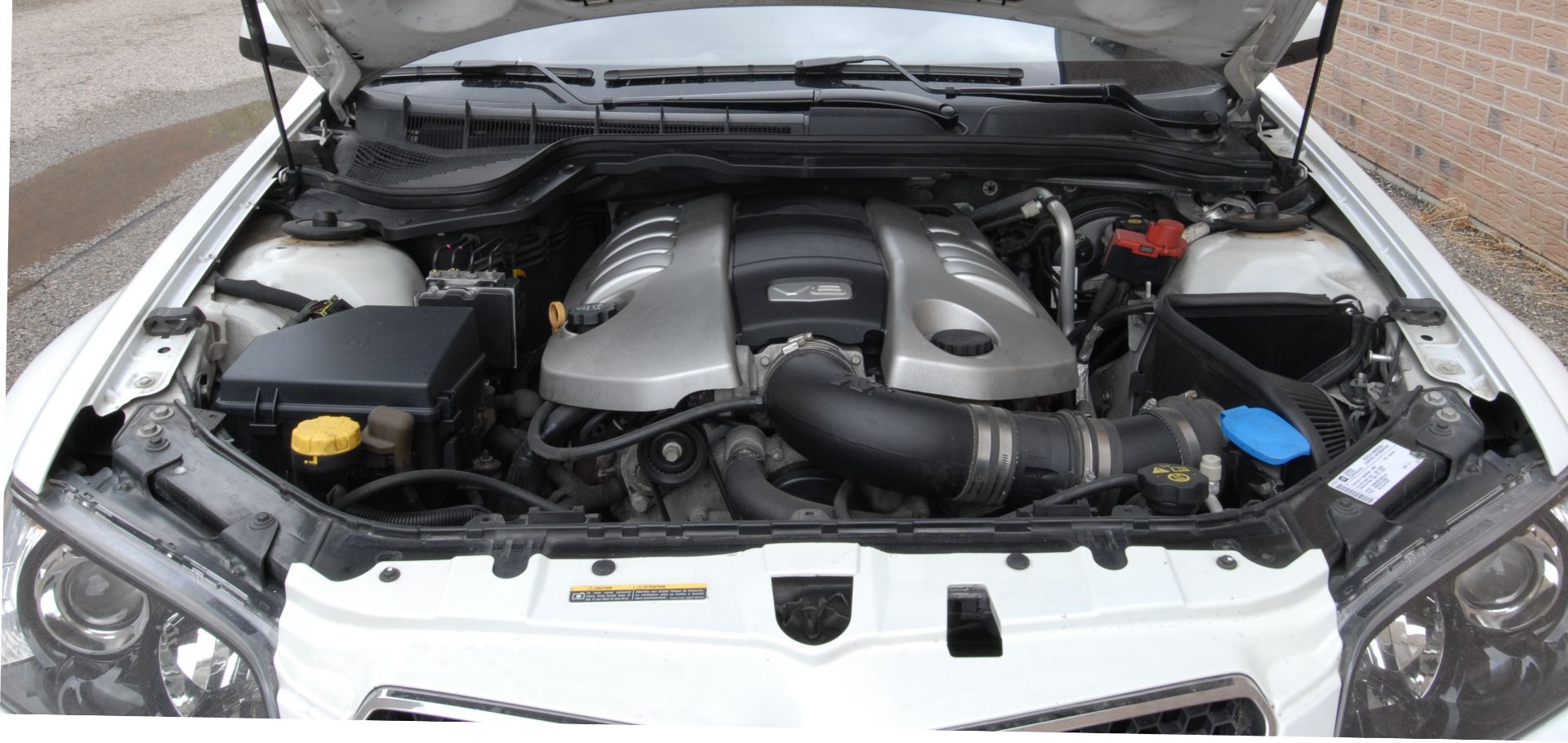 PONTIAC (2009 & IN EXCELLENT CONDITION) G8 GT, HIGH PERFORMANCE 4 DOOR SPORT SEDAN WITH 6.0L V8 - Image 3 of 9