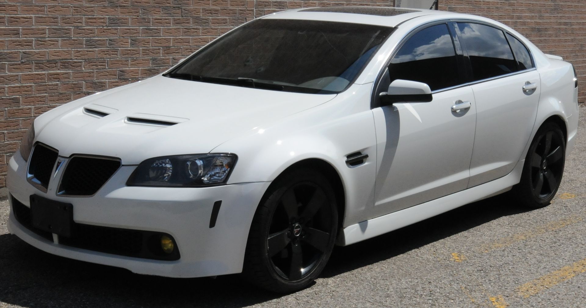 PONTIAC (2009 & IN EXCELLENT CONDITION) G8 GT, HIGH PERFORMANCE 4 DOOR SPORT SEDAN WITH 6.0L V8