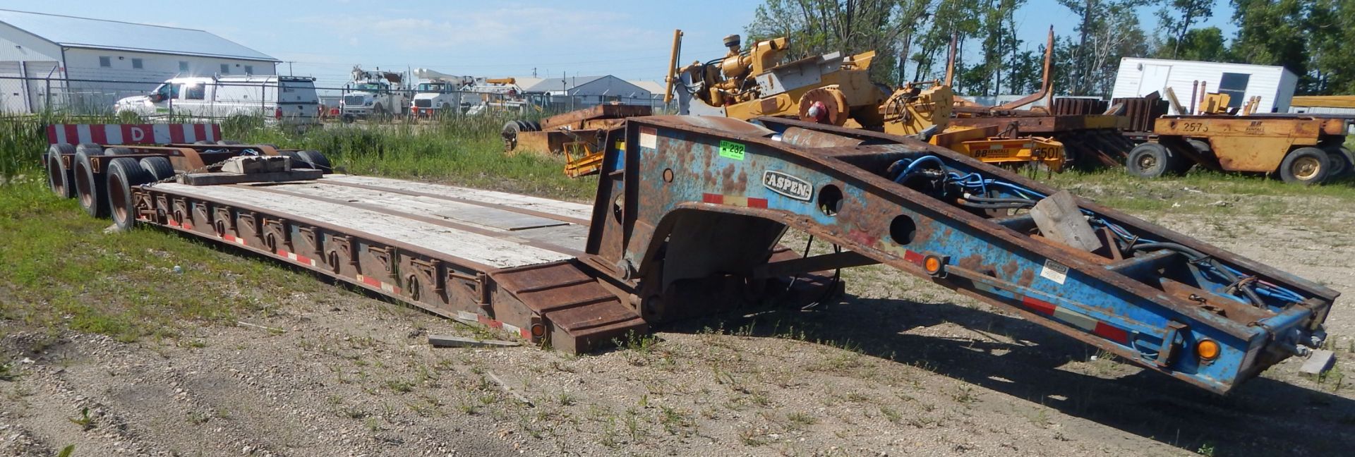 ASPEN HG50-3C HHT/RL TRI AXLE DROP NECK FLOAT TRAILER WITH 25' X 8' HARDWOOD DECK, DECK EXTENSIONS