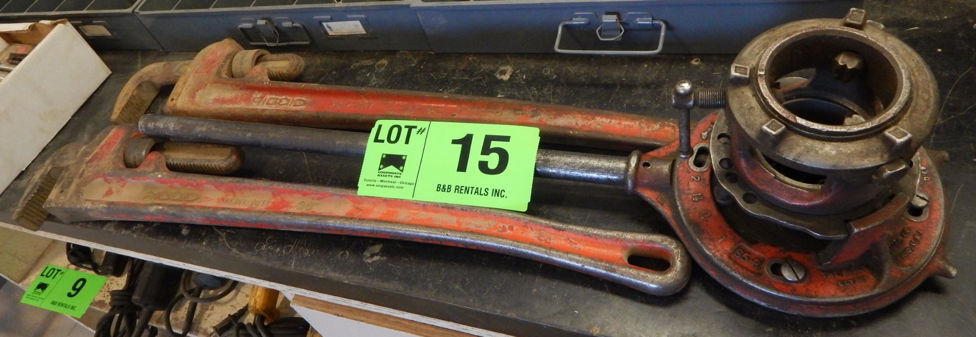 LOT/ RIDGID ADJUSTABLE PIPE THREADER AND RIDGID PIPE WRENCHES