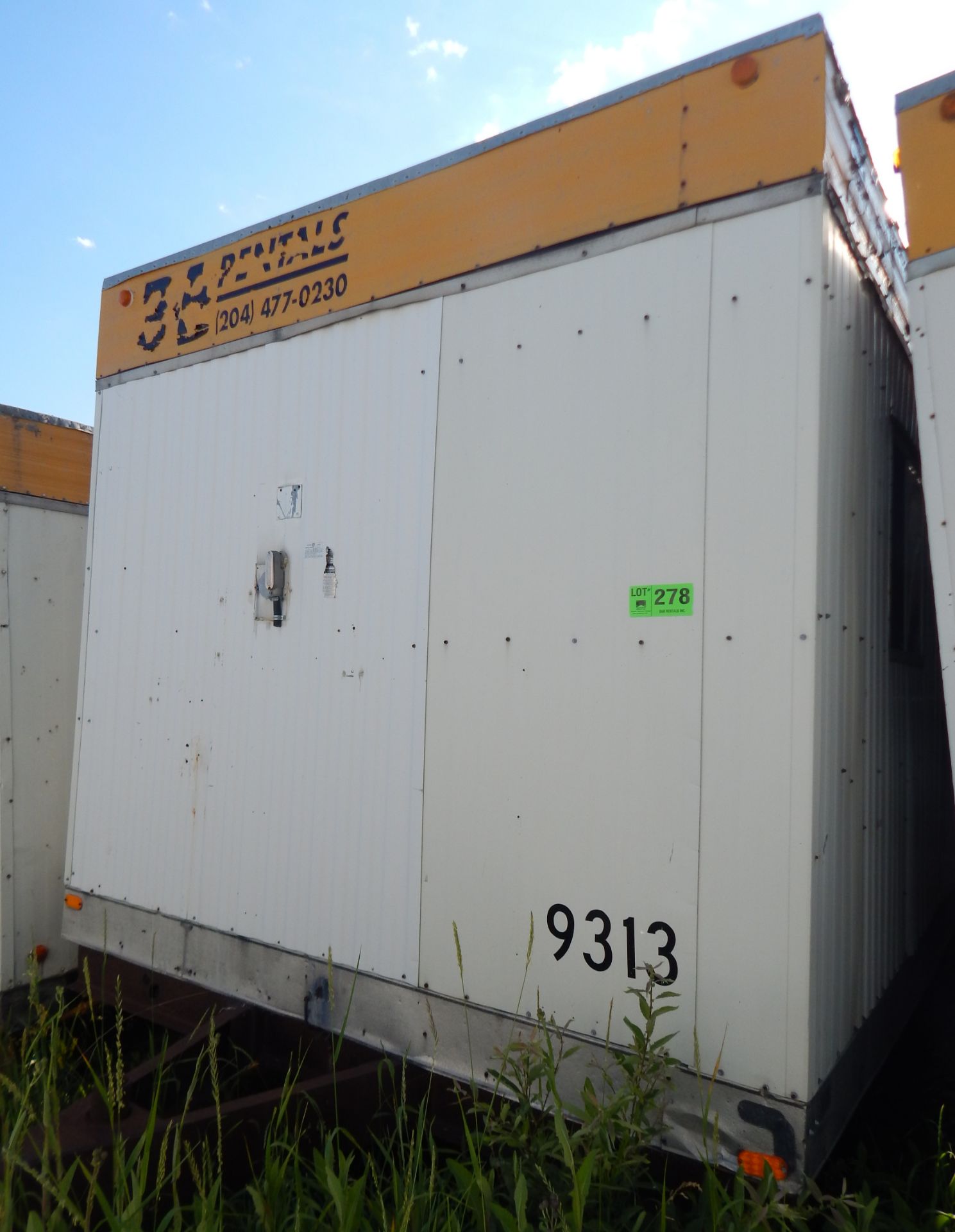 ATCO 40' X 10' MOBILE JOB SITE HOUSING TRAILER WITH (4) DOUBLE OCCUPANCY ROOMS; (8) PERSON