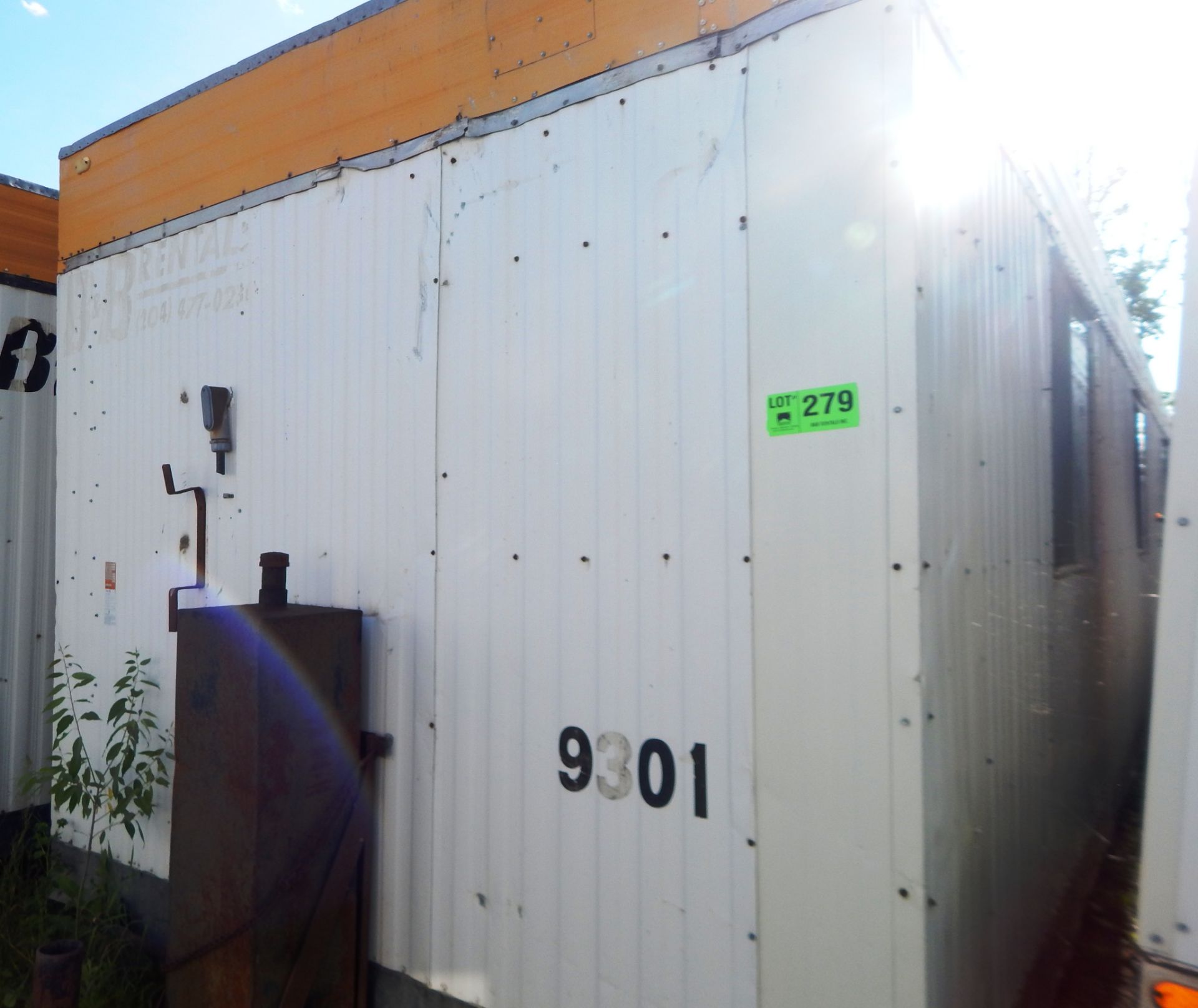 ATCO 52' X 10' MOBILE JOB SITE HOUSING TRAILER WITH (4) DOUBLE OCCUPANCY ROOMS; (8) PERSON