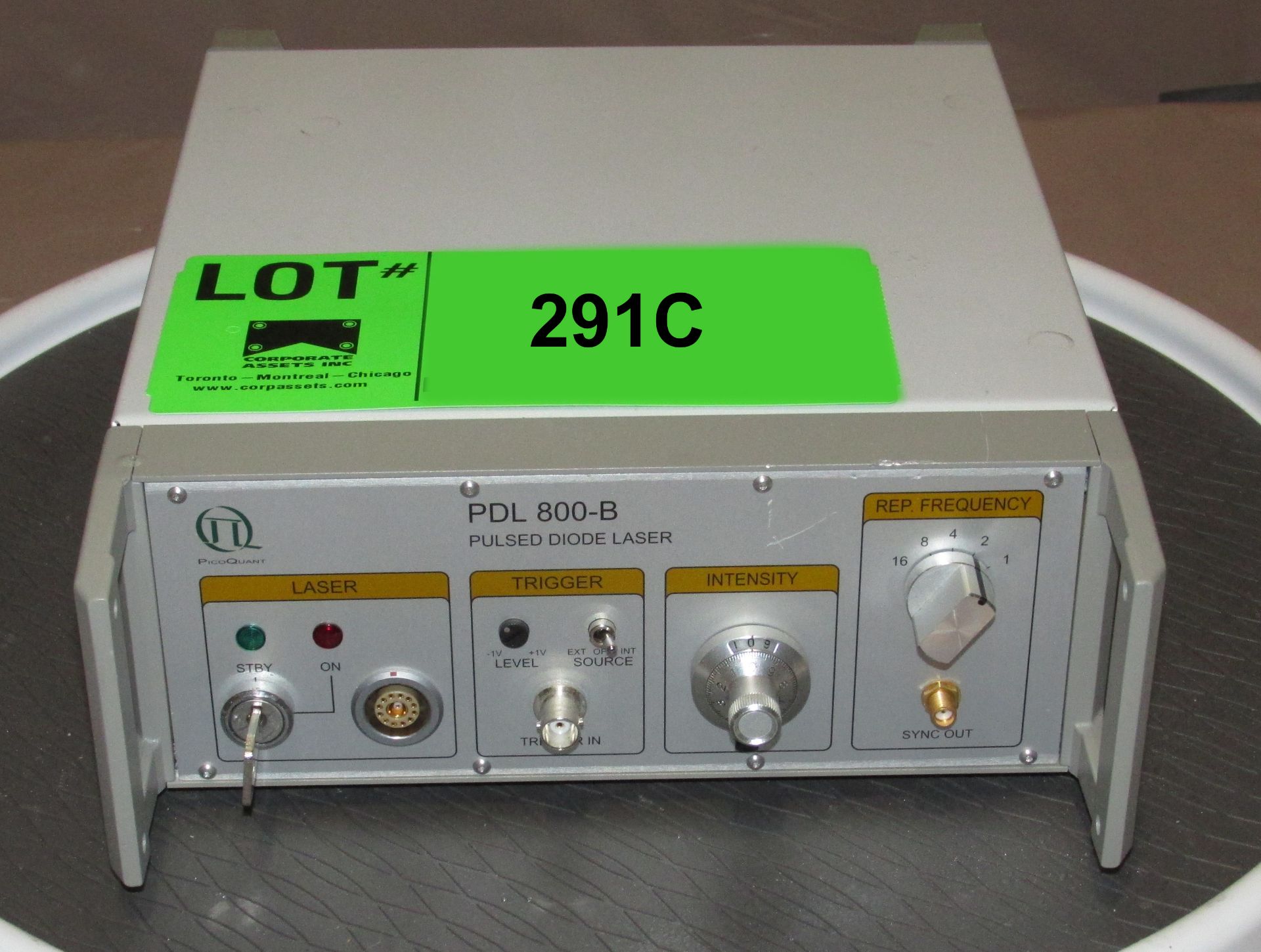 PICO-QUANT PDL-800-B PULSE DIODE LASER S/N: P-40-43300/03 (LOCATED IN TORONTO, ON)