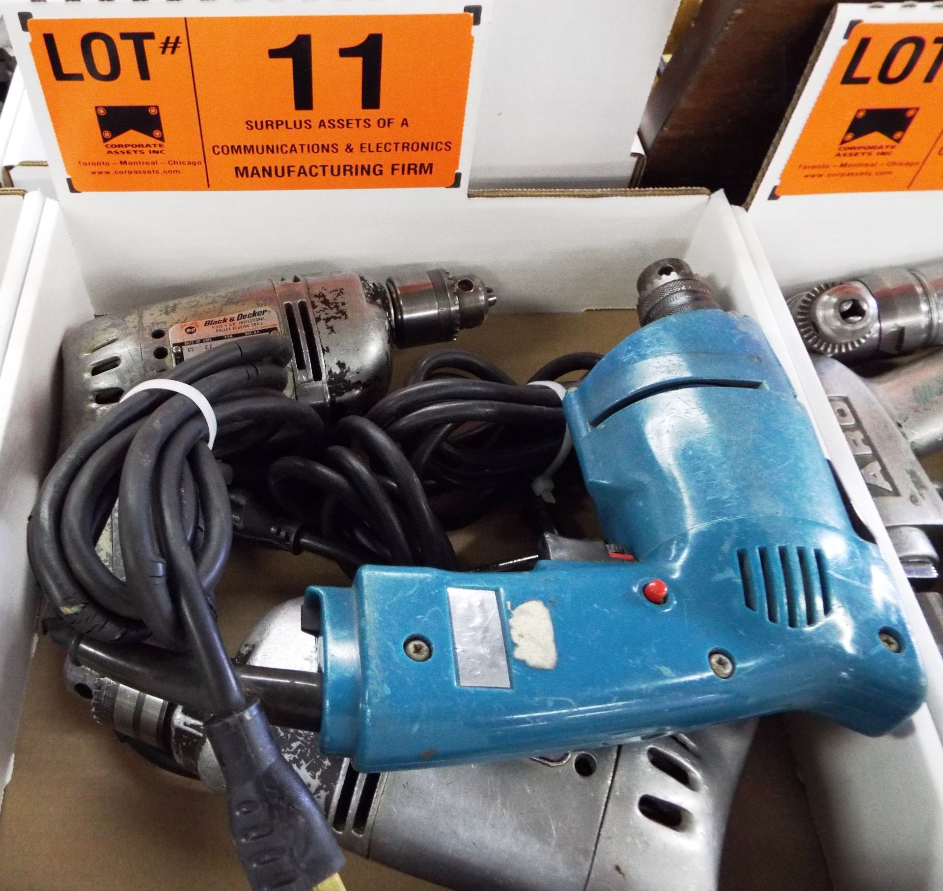 LOT/ ELECTRIC DRILLS