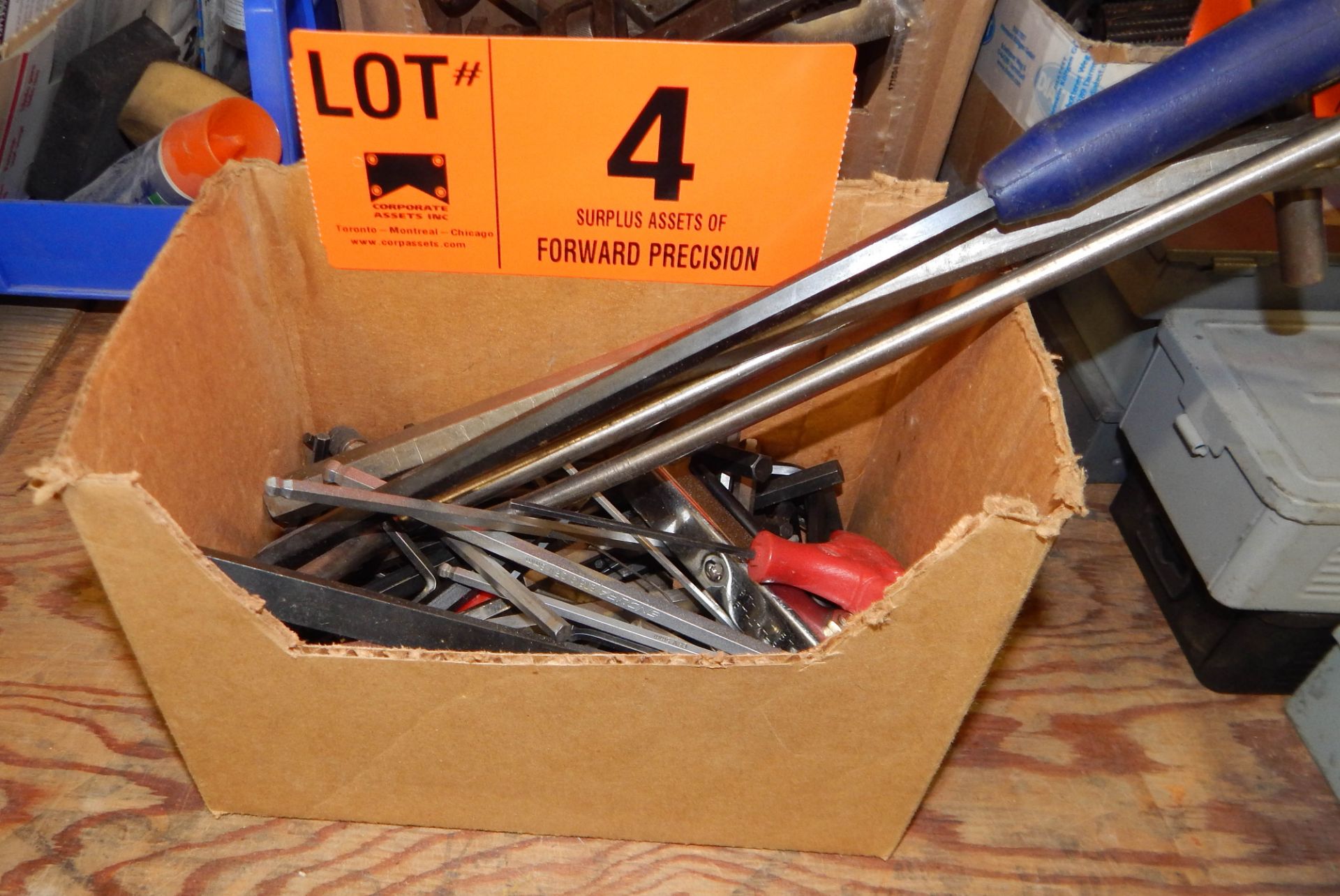 LOT/ ALLEN WRENCHES