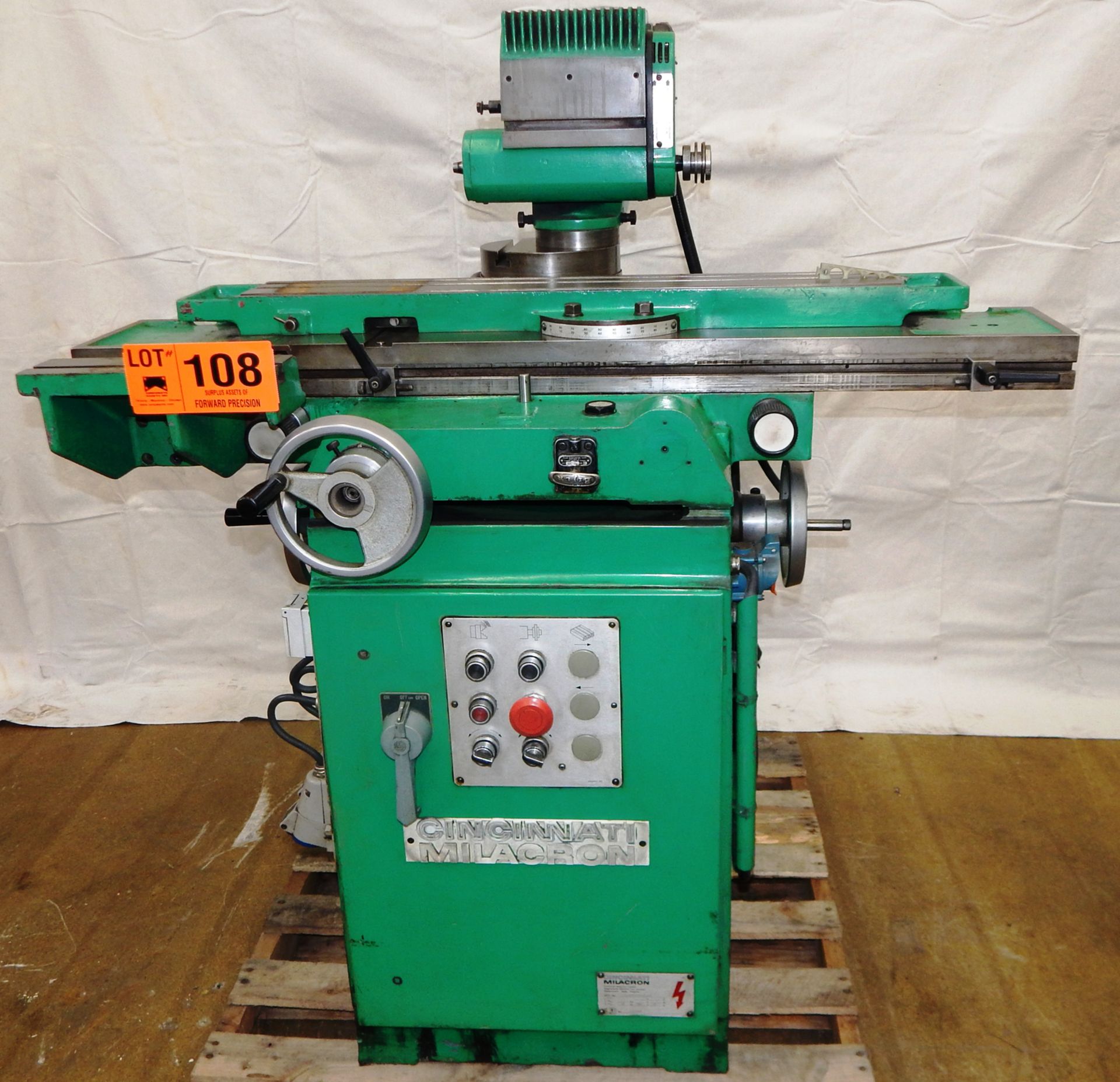 CINCINNATI MILACRON TOOL AND CUTTER GRINDER. SPEEDS UP TO 5263 RPM. S/N: F5799-E-81-07-01 (CI) (