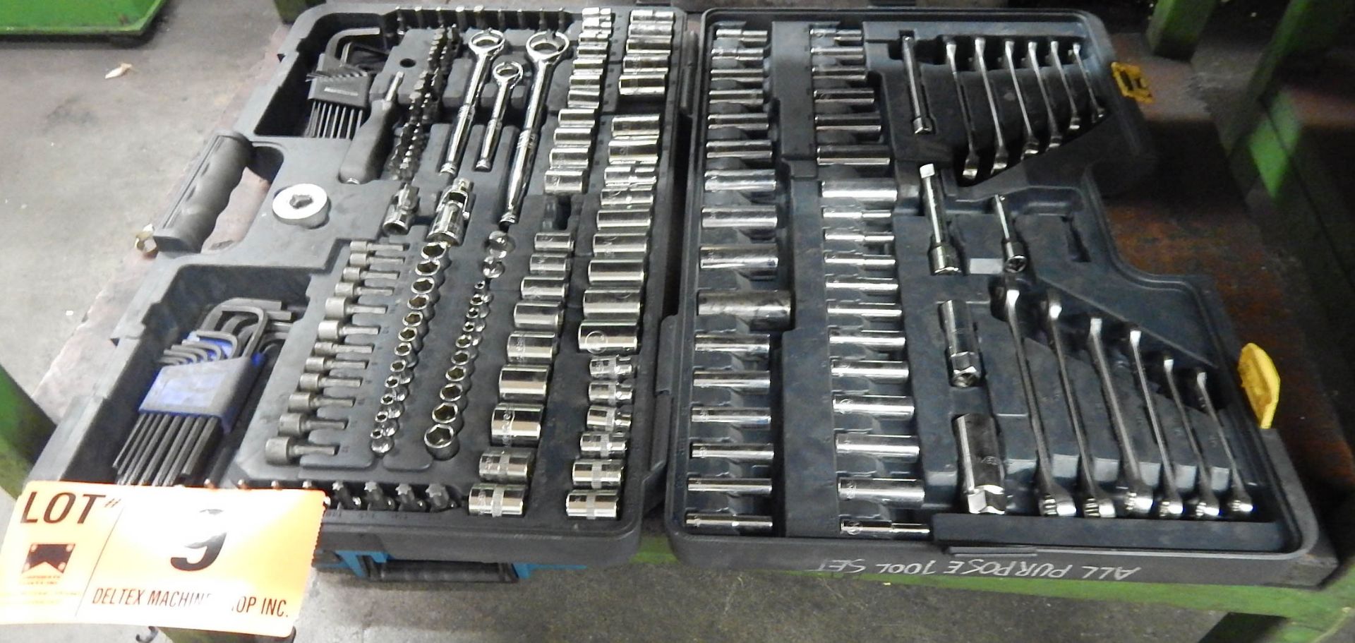 LOT/ MASTERCRAFT SOCKET SET