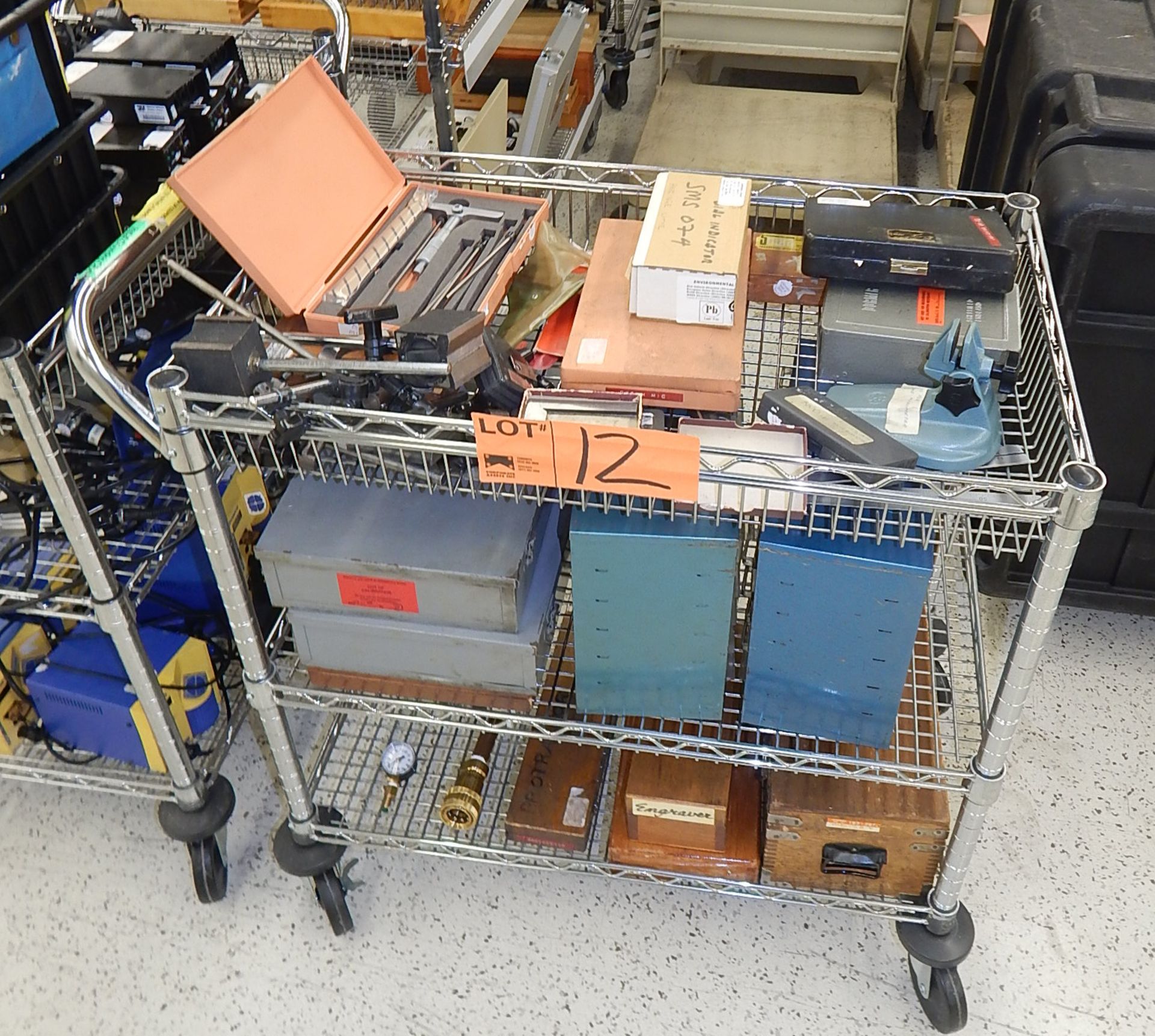 LOT/ CART WITH INSPECTION EQUIPMENT