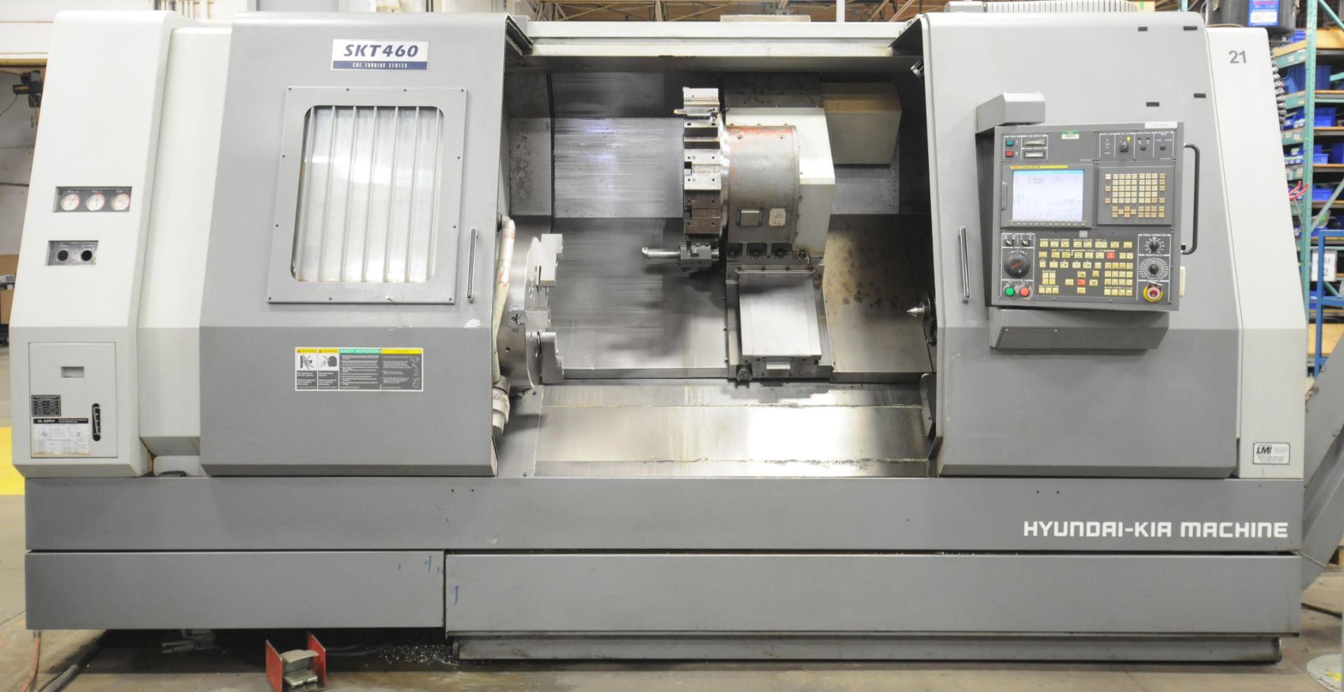 HYUNDAI-KIA (2006) SKT-460 CNC TURNING CENTER WITH FANUC 21I-TB CNC CONTROL, 34.44" SWING, 25.98"