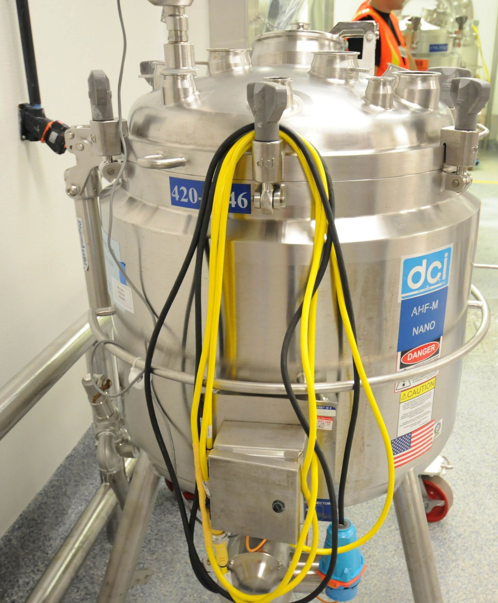 DCI (2009) AHF-M NANO PORTABLE JACKETED STAINLESS STEEL REACTOR VESSEL WITH 200 LITER CAPACITY, - Image 6 of 8