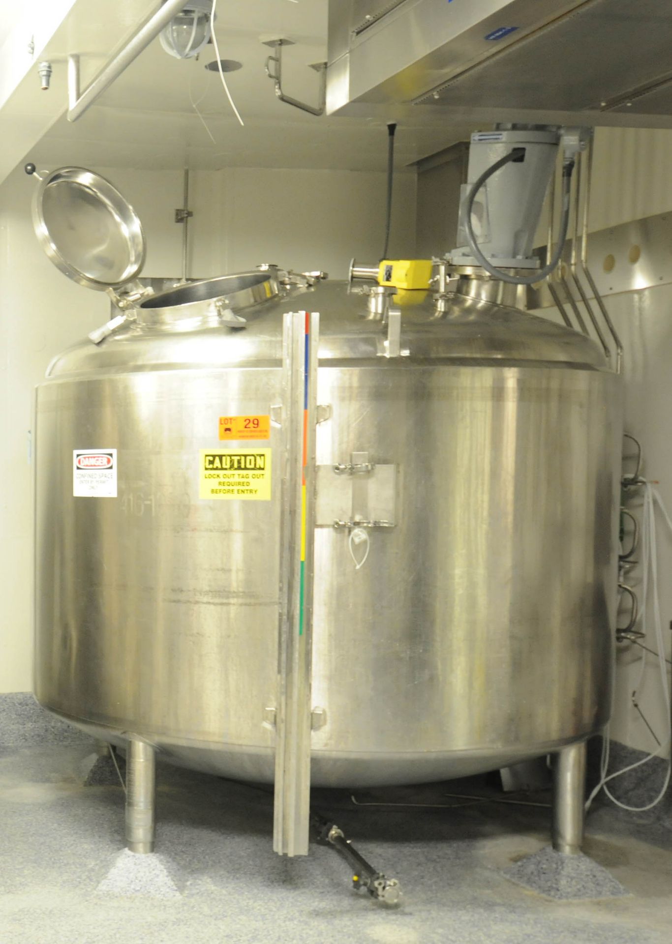 DCI T#17 (1999) (R&R 4/26/2016) STAINLESS STEEL JACKETED MIXING TANK WITH 6000 LITER CAPACITY, - Image 2 of 7