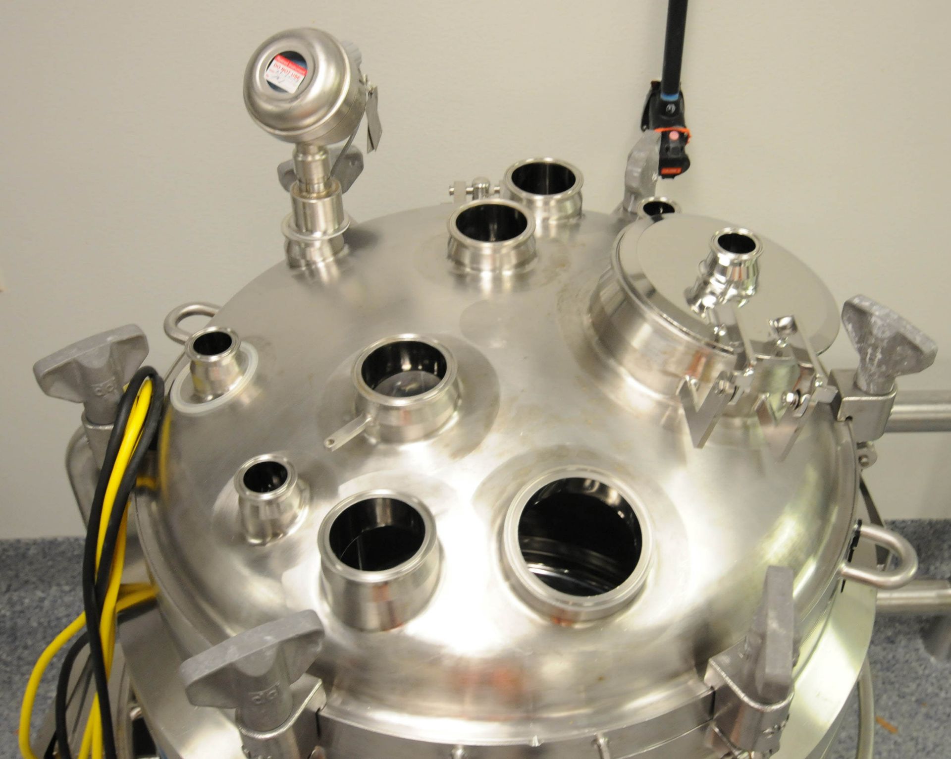 DCI (2009) AHF-M NANO PORTABLE JACKETED STAINLESS STEEL REACTOR VESSEL WITH 200 LITER CAPACITY, - Image 5 of 8